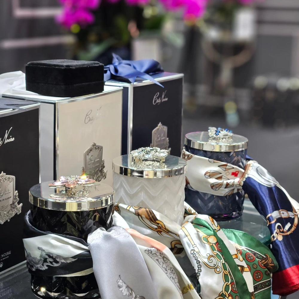 Cote Noire - Herringbone Beyaz Gümüş Çiçekli Mum