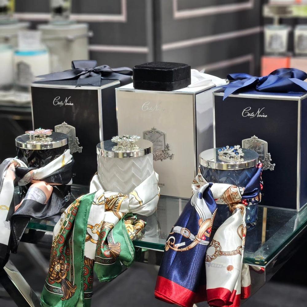 Cote Noire - Herringbone Beyaz Gümüş Çiçekli Mum