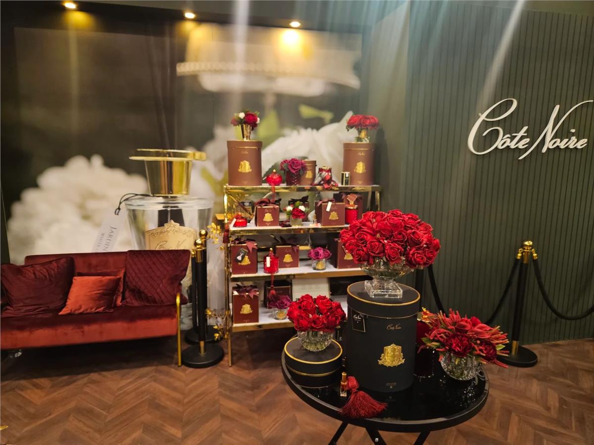 Cote Noire - Tek Güllü Gümüş Kırmızı  Çiçek