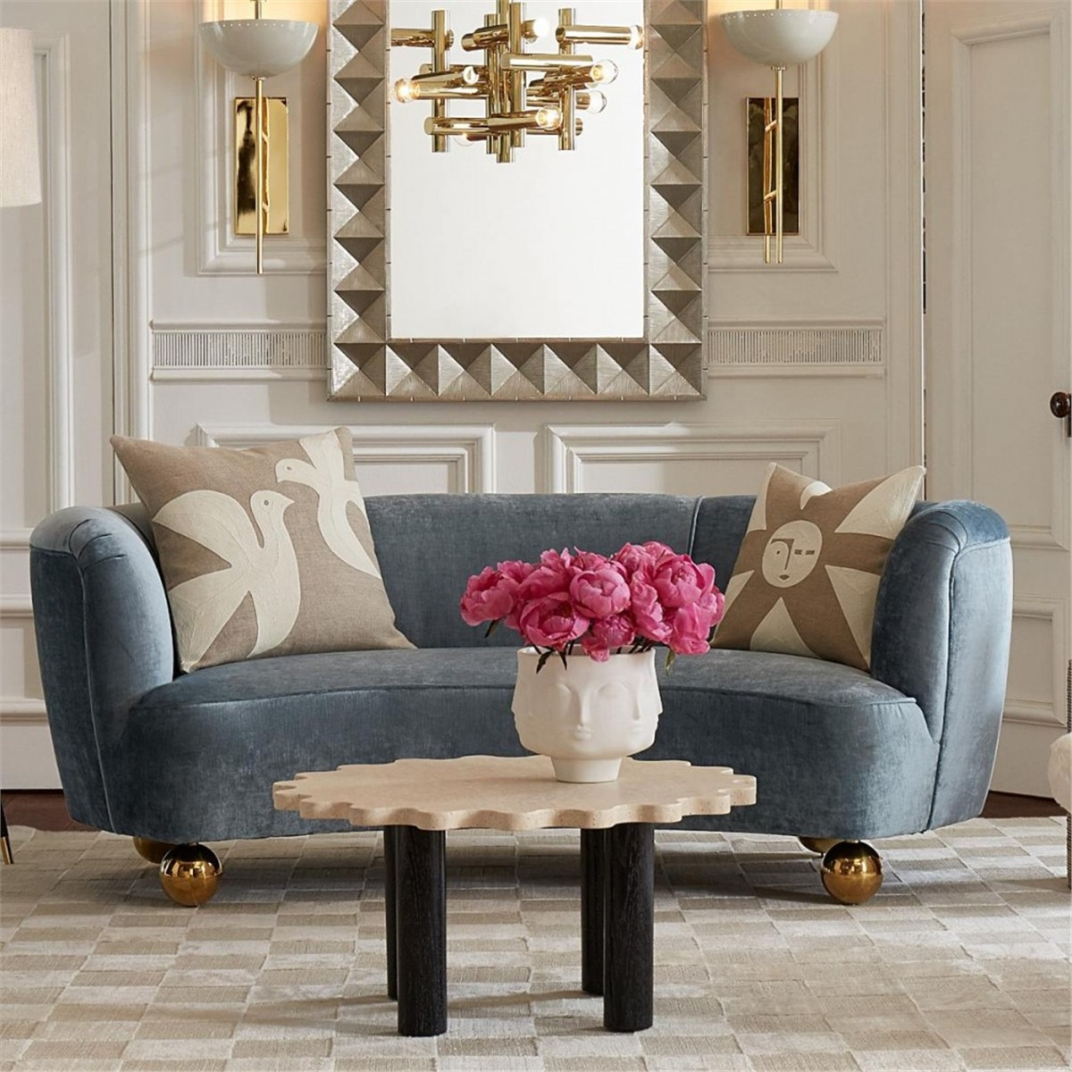 Jonathan Adler - Dora Maar Pedestal Kase