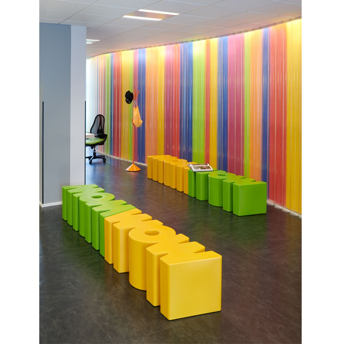 Slide Design - Wow Kırmızı
