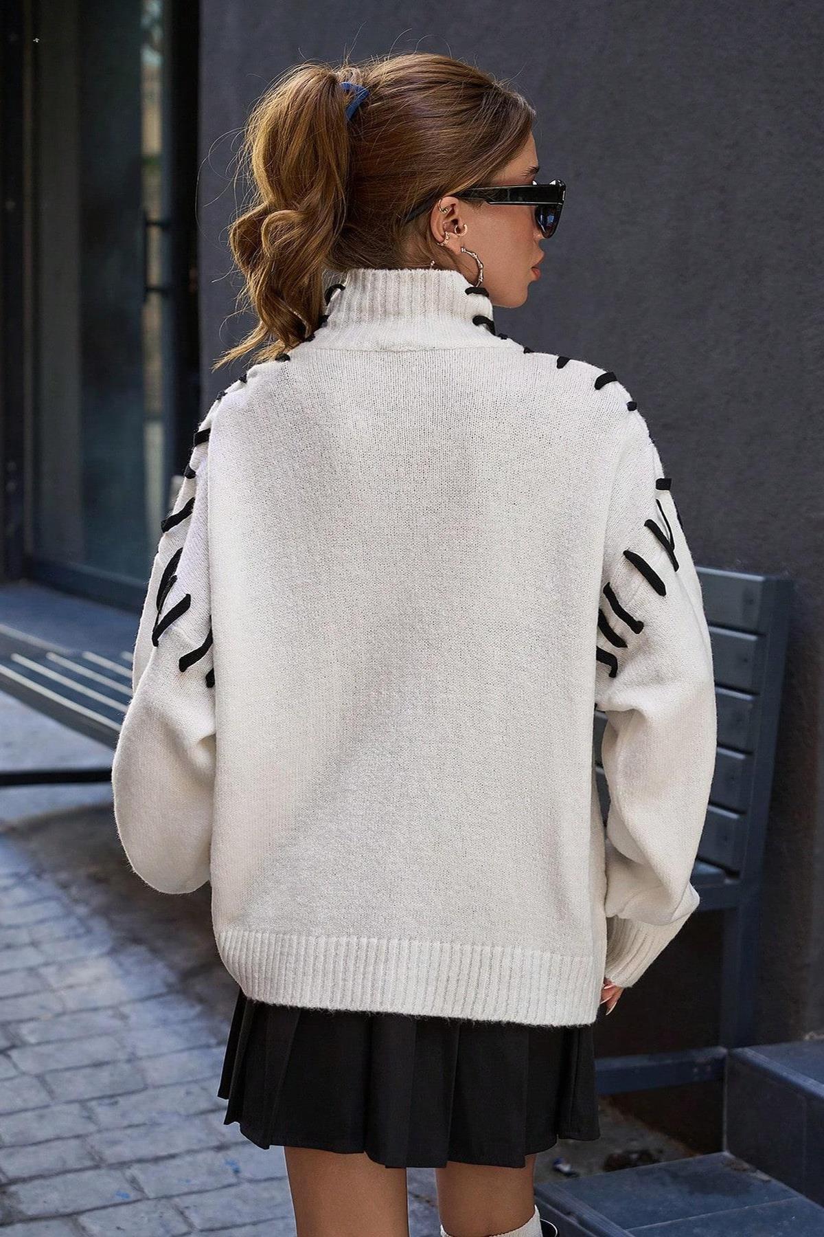 Kadın Boğazlı Oversize Kışlık Ayıcıklı Uzun Ekru Triko Kazak-32975-2SM
