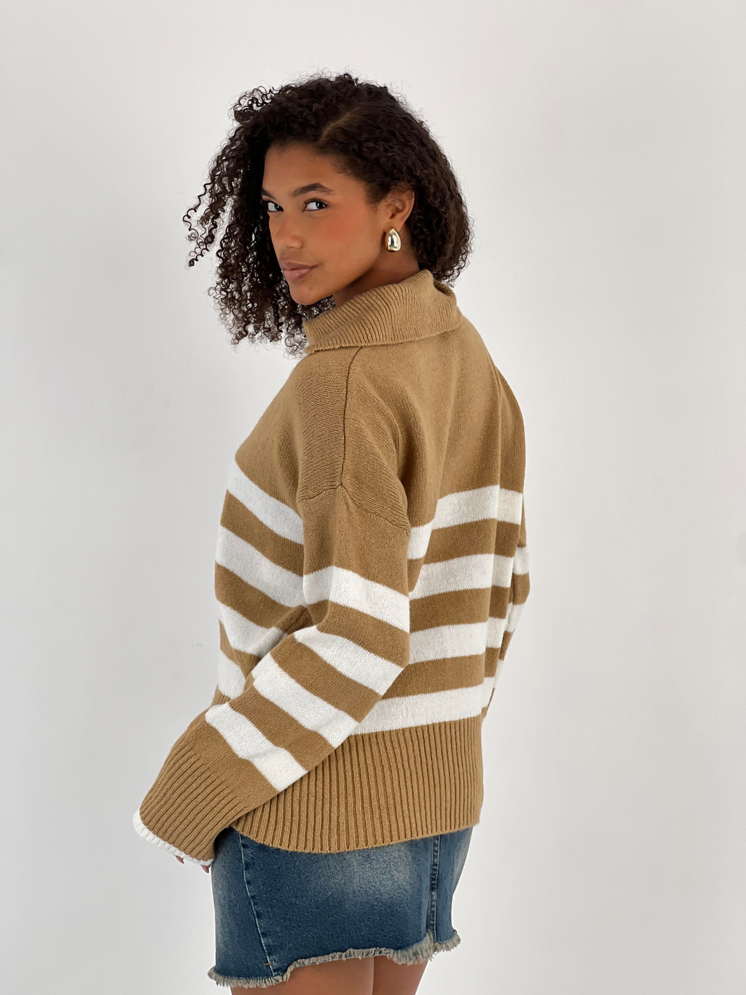 Kadın Çizgili Figürlü Düğmeli Camel Triko Kazak-33262-1