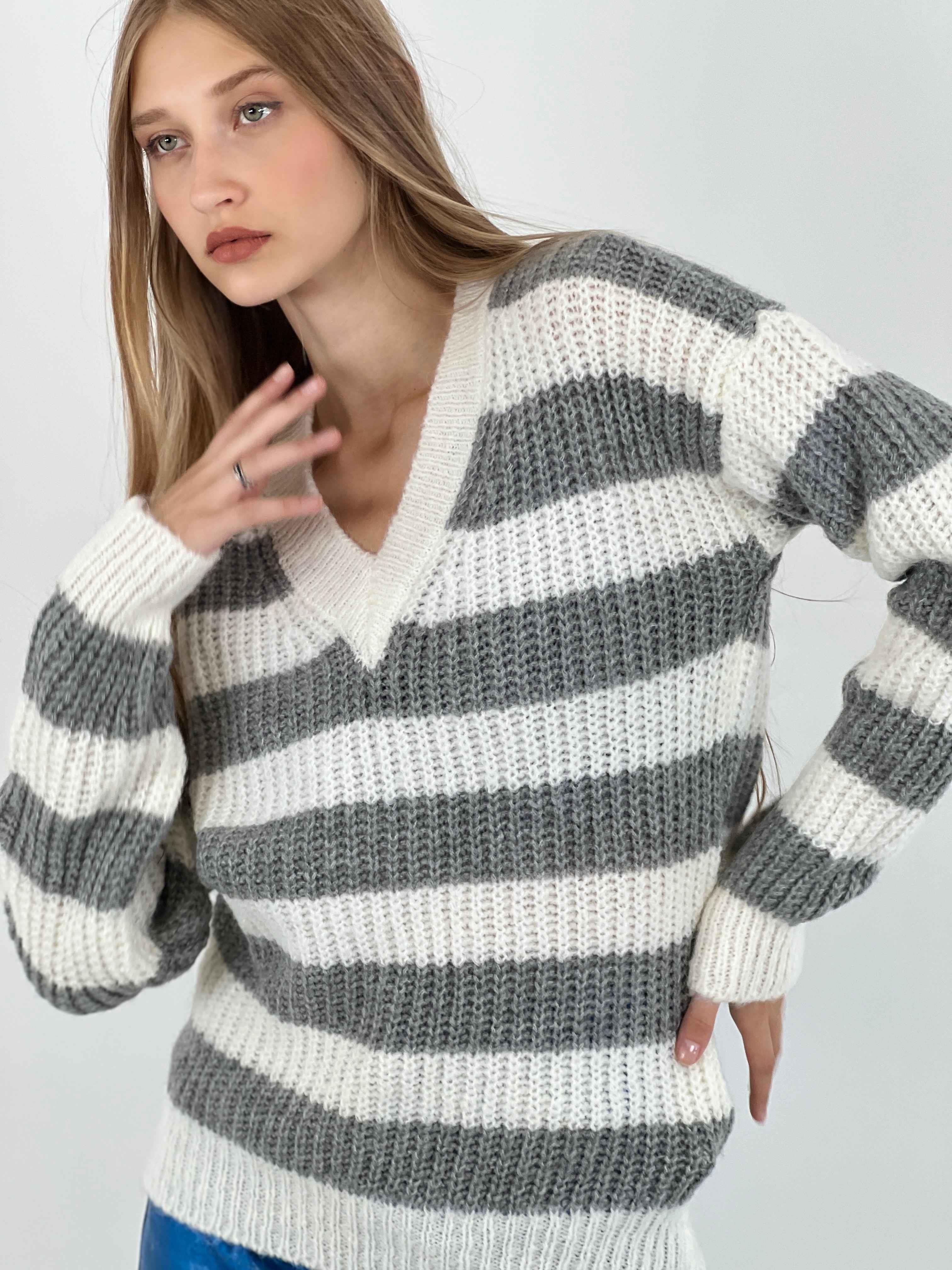 KADIN EKRU V YAKA ÇİZGİLİ UZUN KOLLU TRİKO KAZAK-33092SM