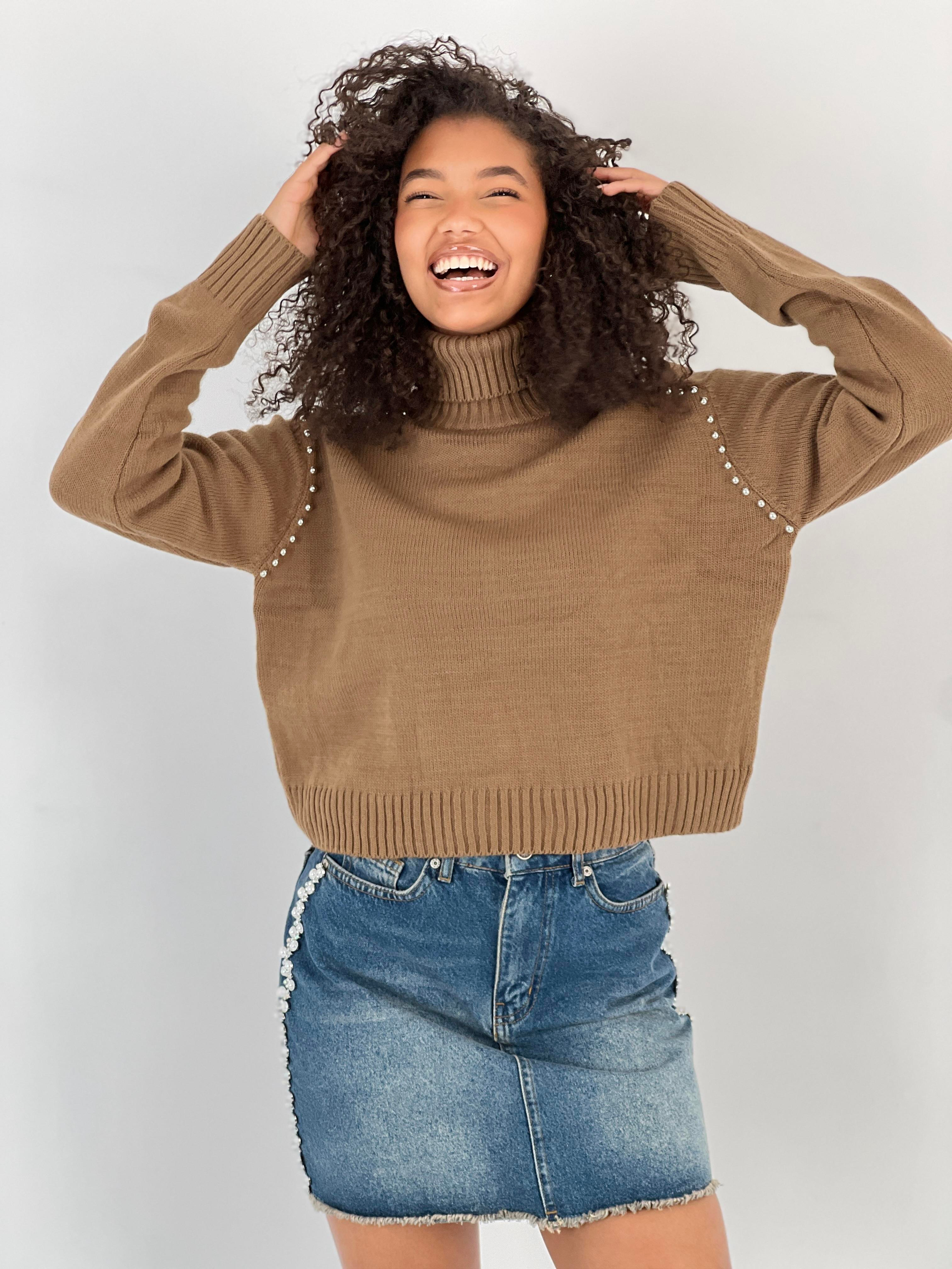 Kadın İnci Detaylı Kahverengi Balıkçı Yaka Triko Kazak-32983-13