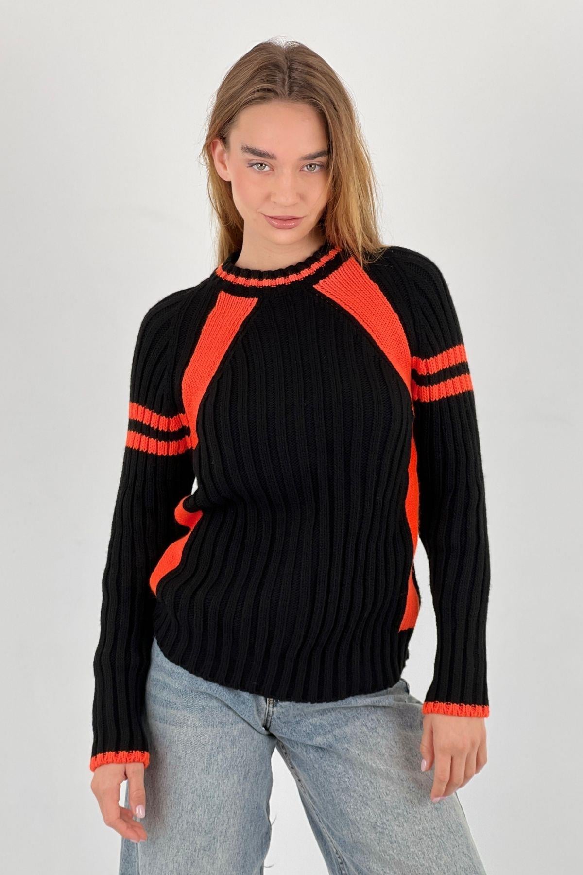 Kadın Oversize Bisiklet Yaka Şeritli Uzun Kışlık Siyah Triko Kazak-33011SM