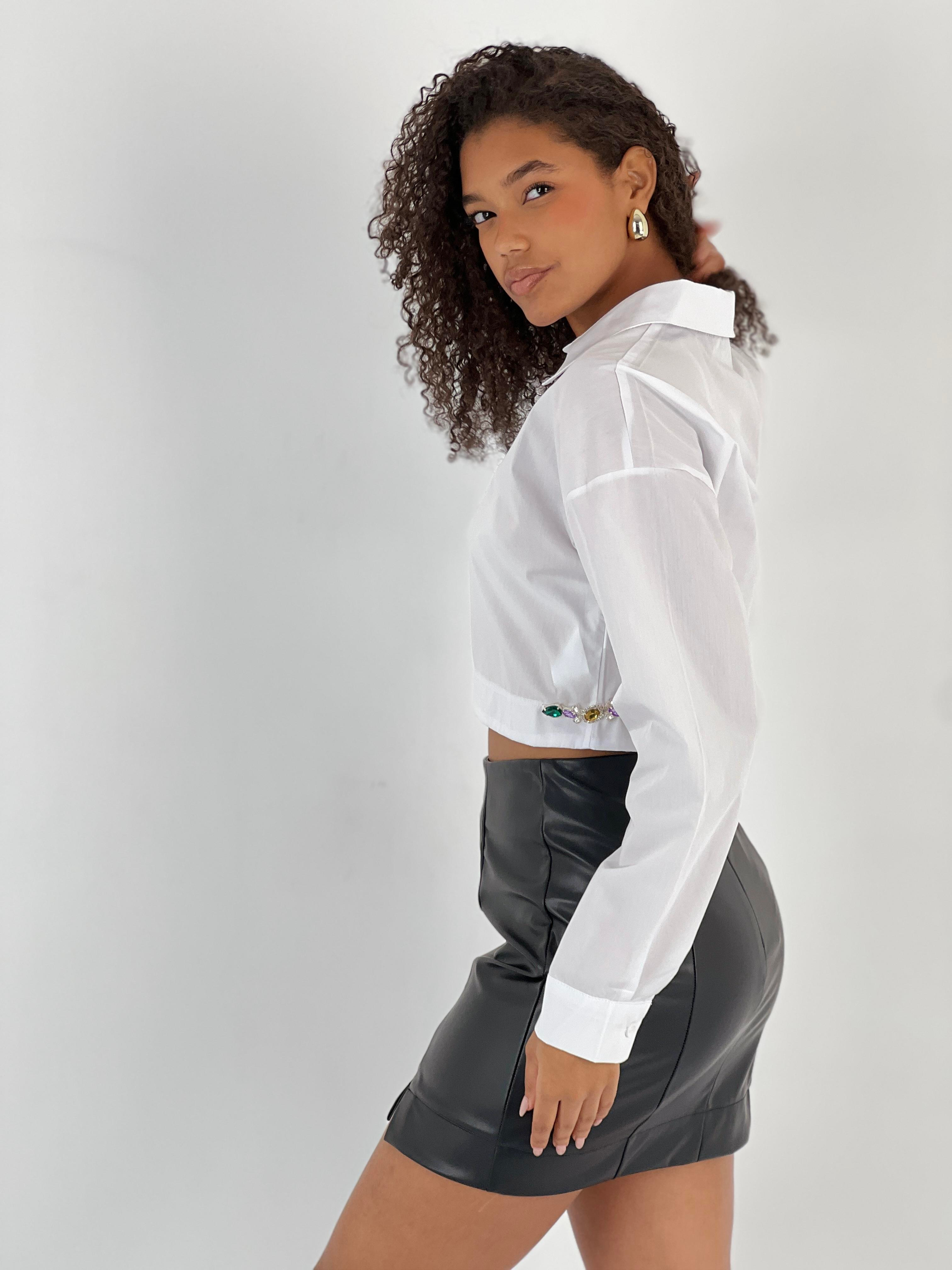 Kadın Yanı Elmas Taş Detaylı Crop Beyaz Gömlek-27408-X13