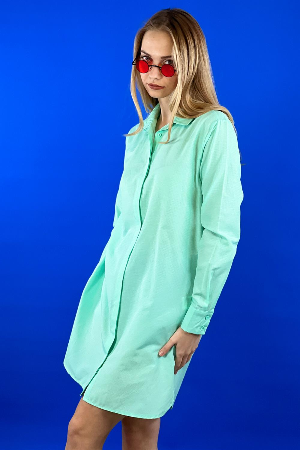 Mint Klasik Yaka Uzun Kol Yırtmaçlı Oversize Kesim Maksi Boy Gömlek 80% Cotton 20% Pol.-27120-00