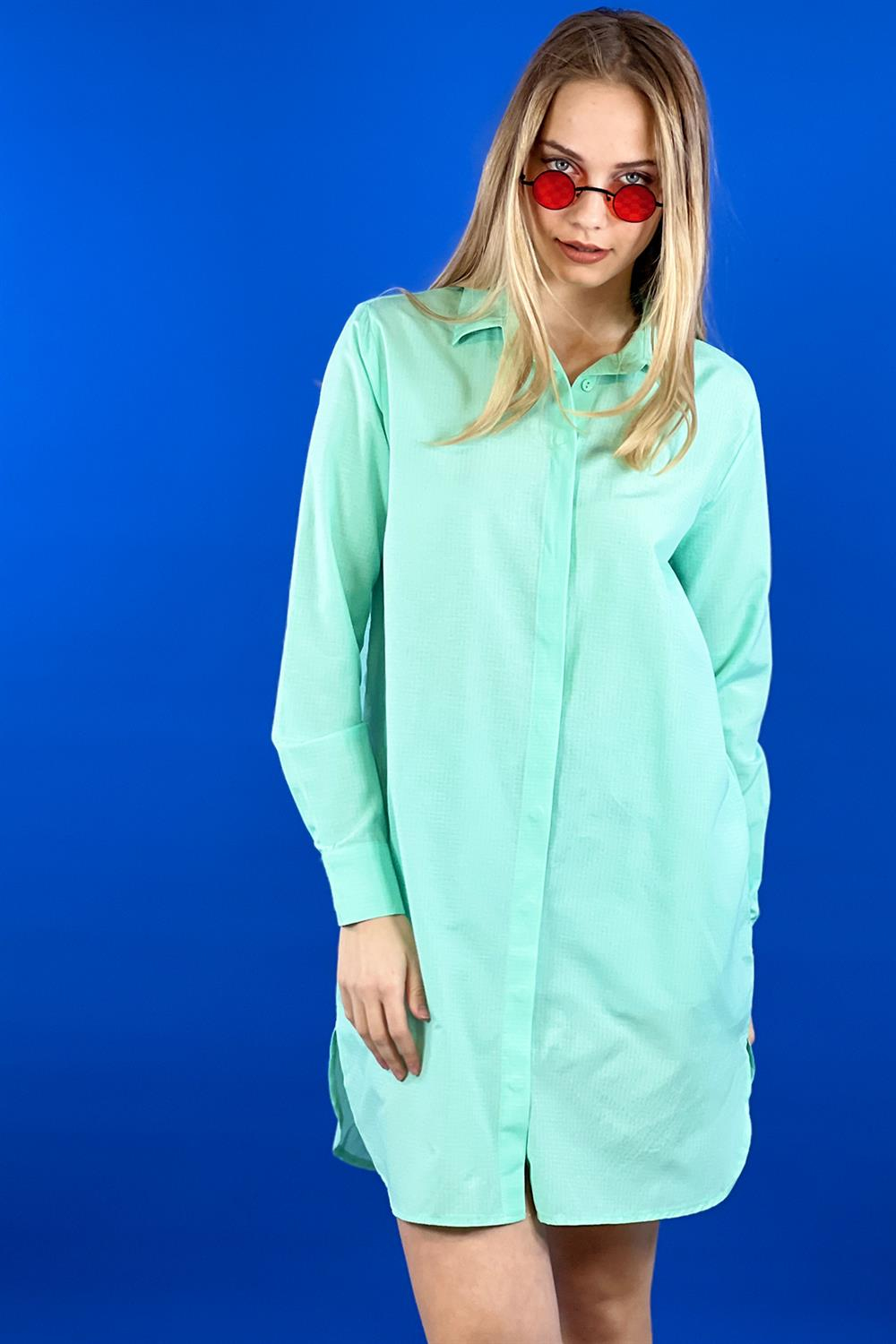 Mint Klasik Yaka Uzun Kol Yırtmaçlı Oversize Kesim Maksi Boy Gömlek 80% Cotton 20% Pol.-27120-00