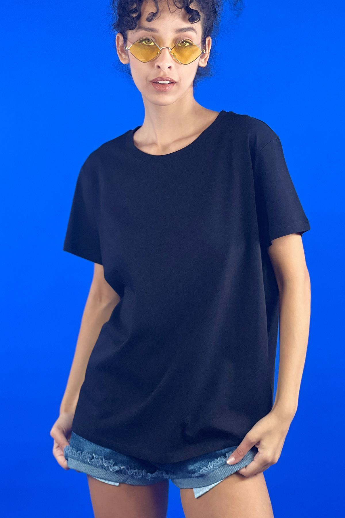 Rahat Kesim Bisiklet Yaka Basic Pamuk Tshirt-15509-00