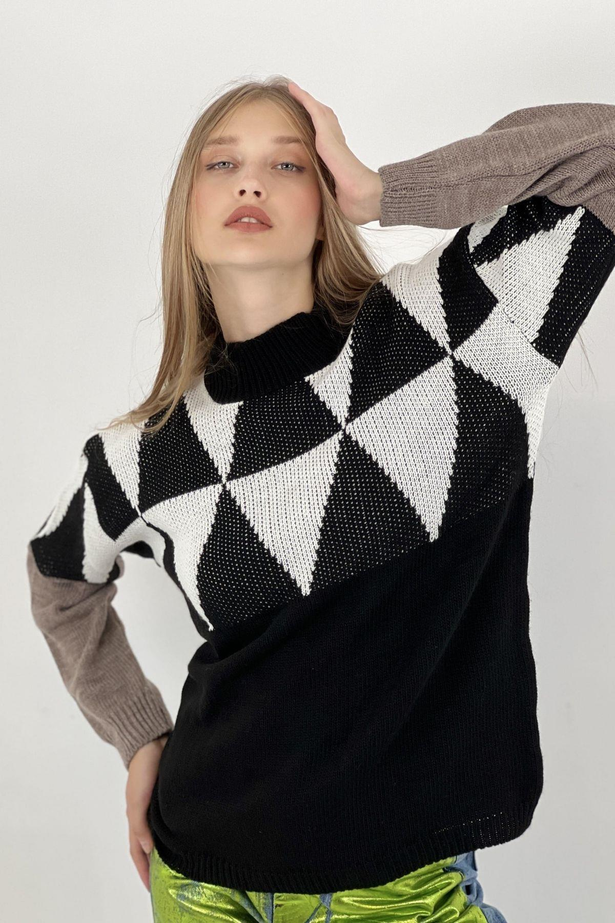 Üçgen Desenli Bisiklet Yaka Kadın Triko Kazak Siyah-33083SM