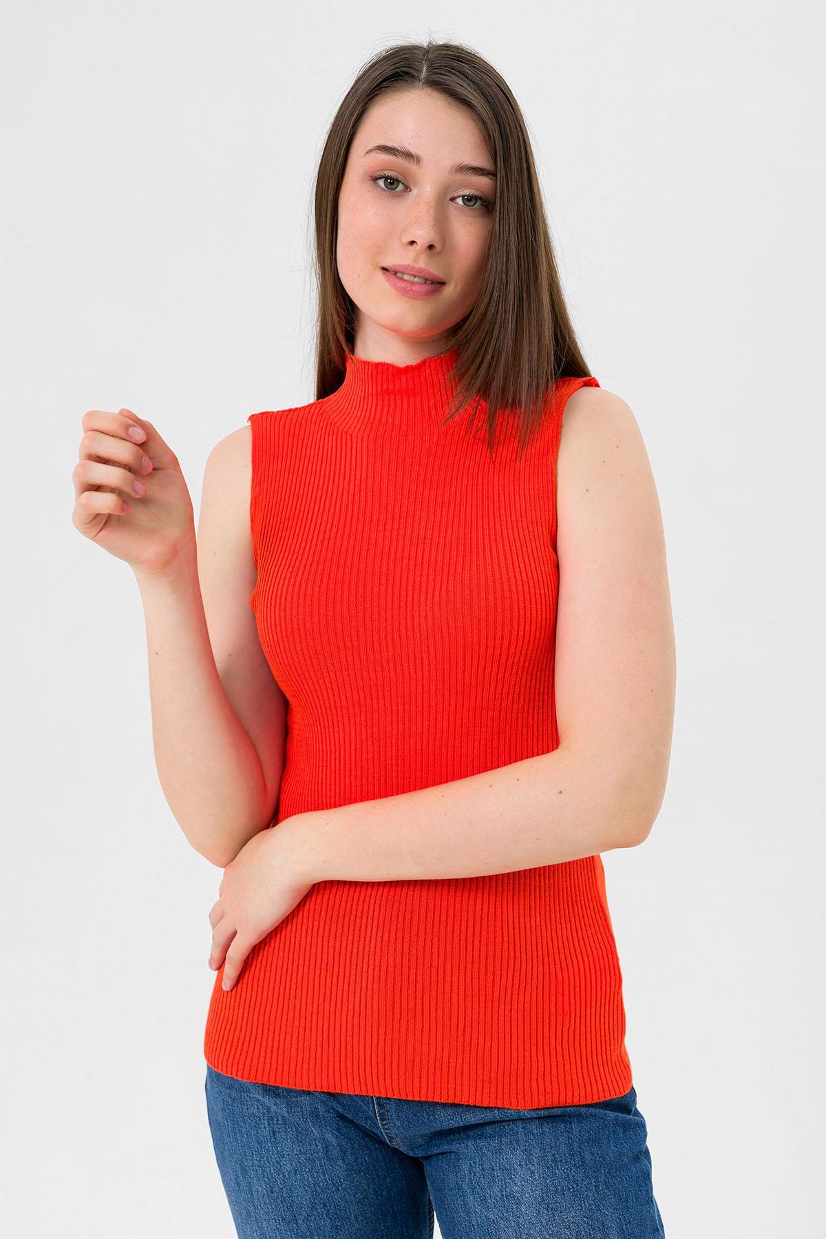 Yarım Balıkçı Yaka Kolsuz Kadın Basic Triko Bluz-MP32977-0