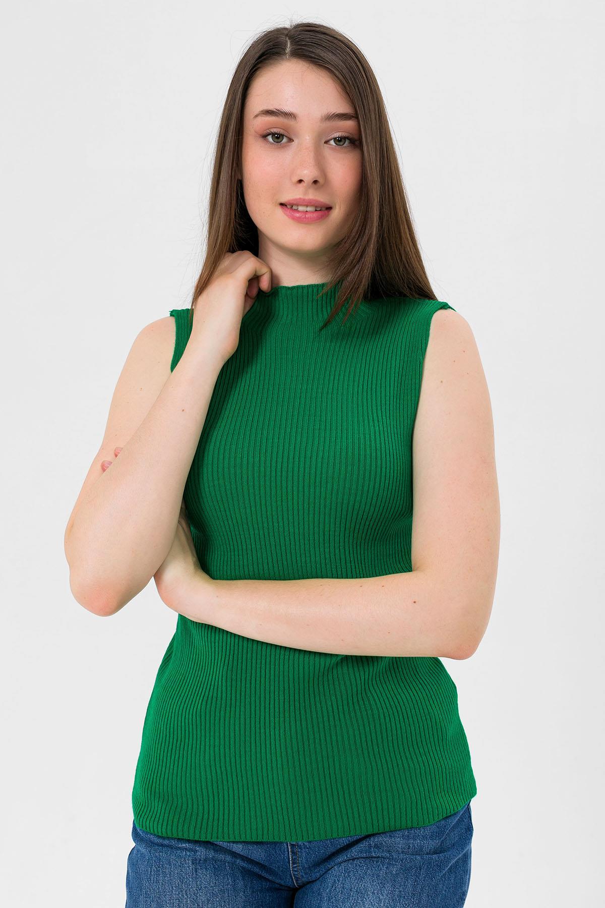 Yarım Balıkçı Yaka Kolsuz Kadın Basic Triko Bluz-MP32977-0