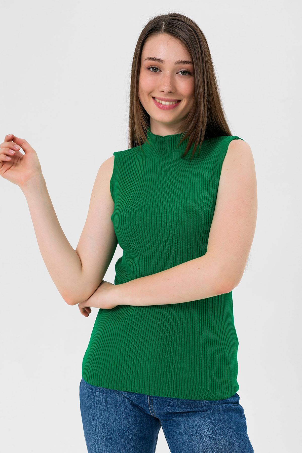 Yarım Balıkçı Yaka Kolsuz Kadın Basic Triko Bluz-MP32977-0