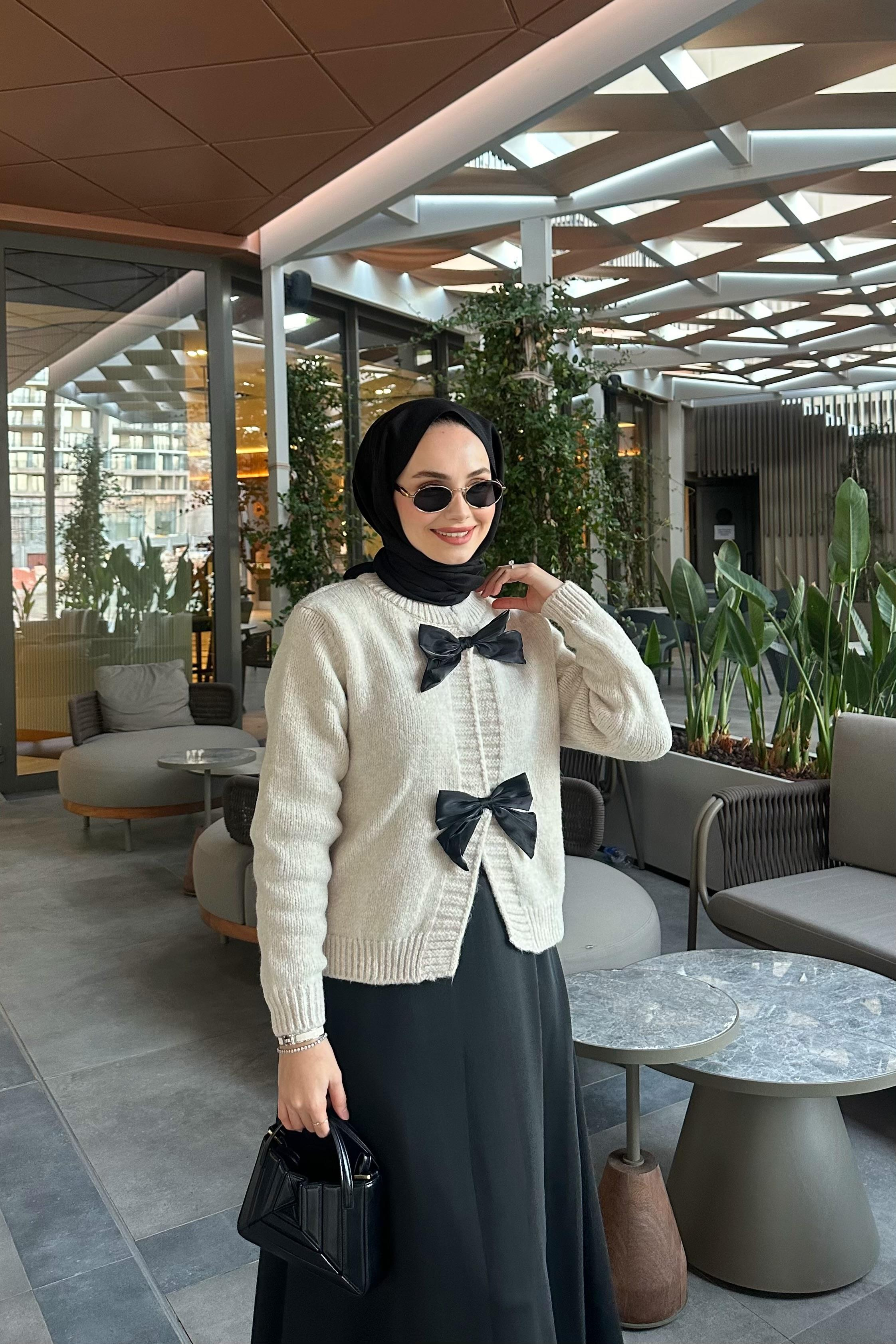 Belina Fiyonklu Hırka - EKRU