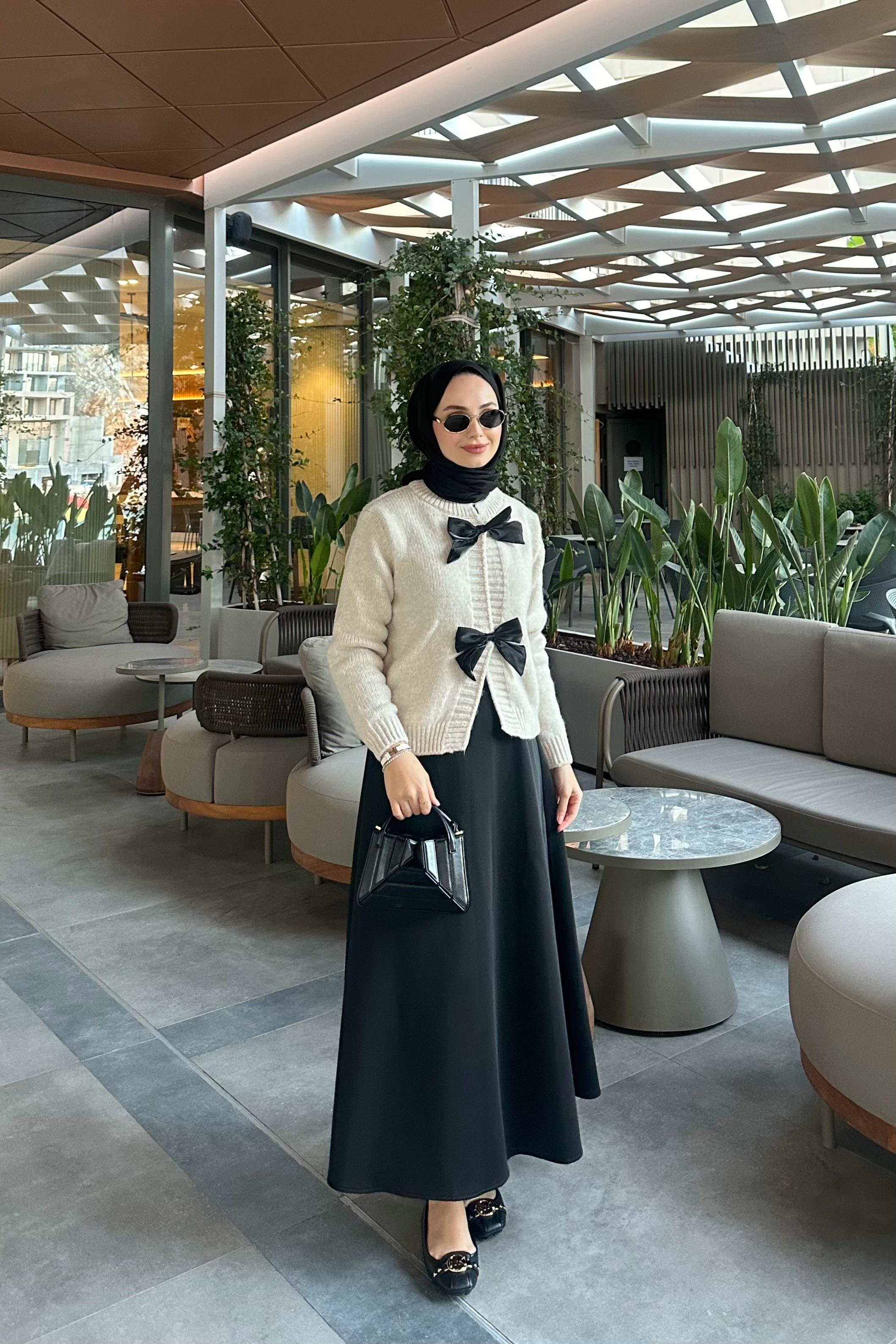 Belina Fiyonklu Hırka - EKRU