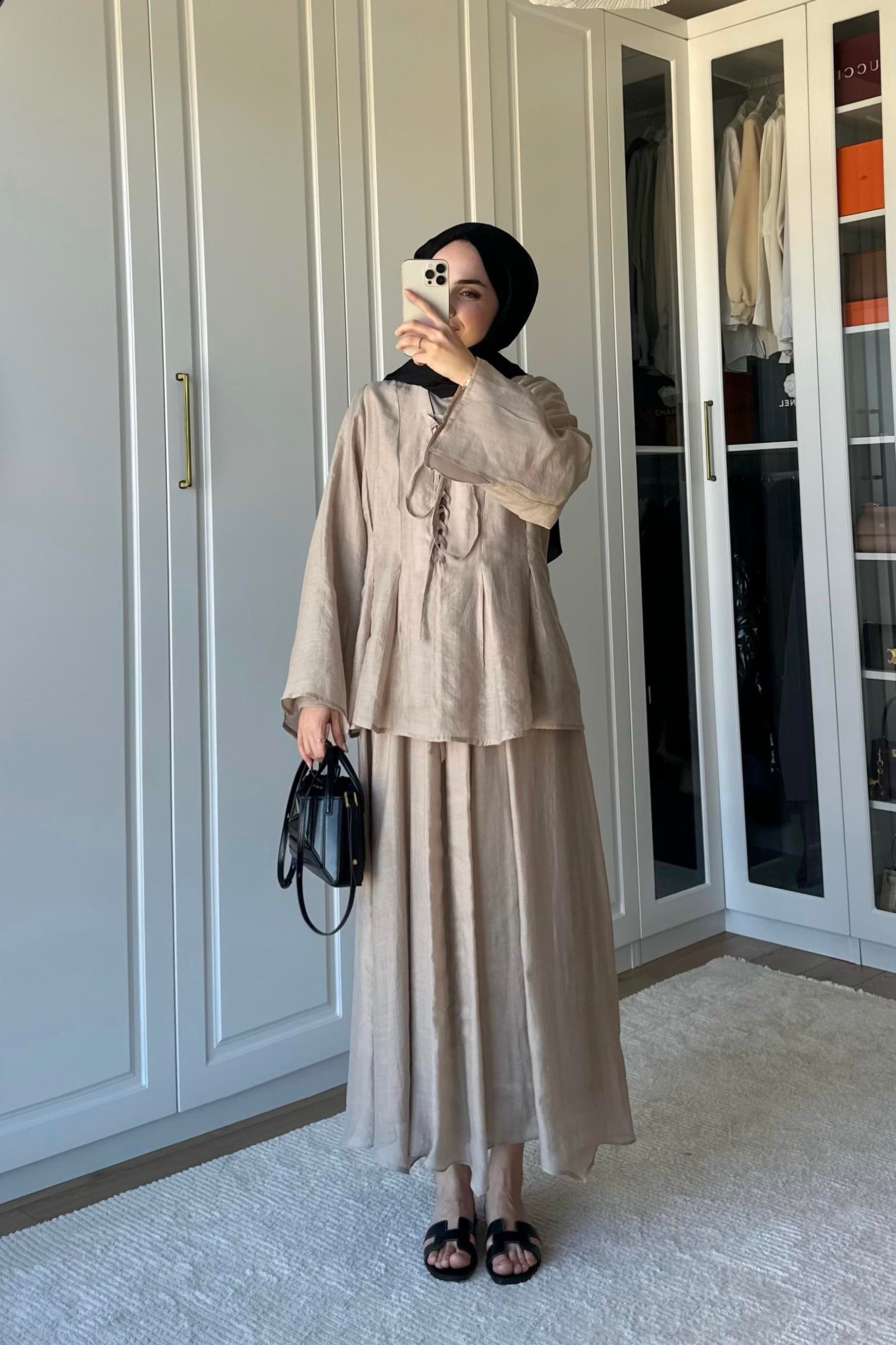 Bianca Örme Yaka Detaylı Etek Takım - TAŞ