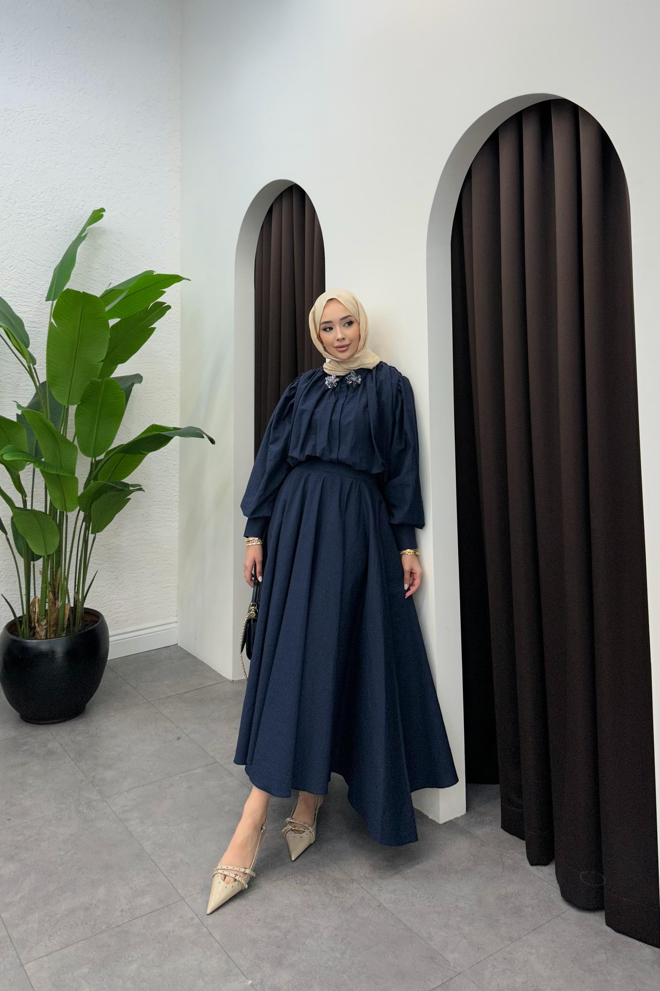 Cendy Çiçek Aksesuarlı Takım - LACİVERT