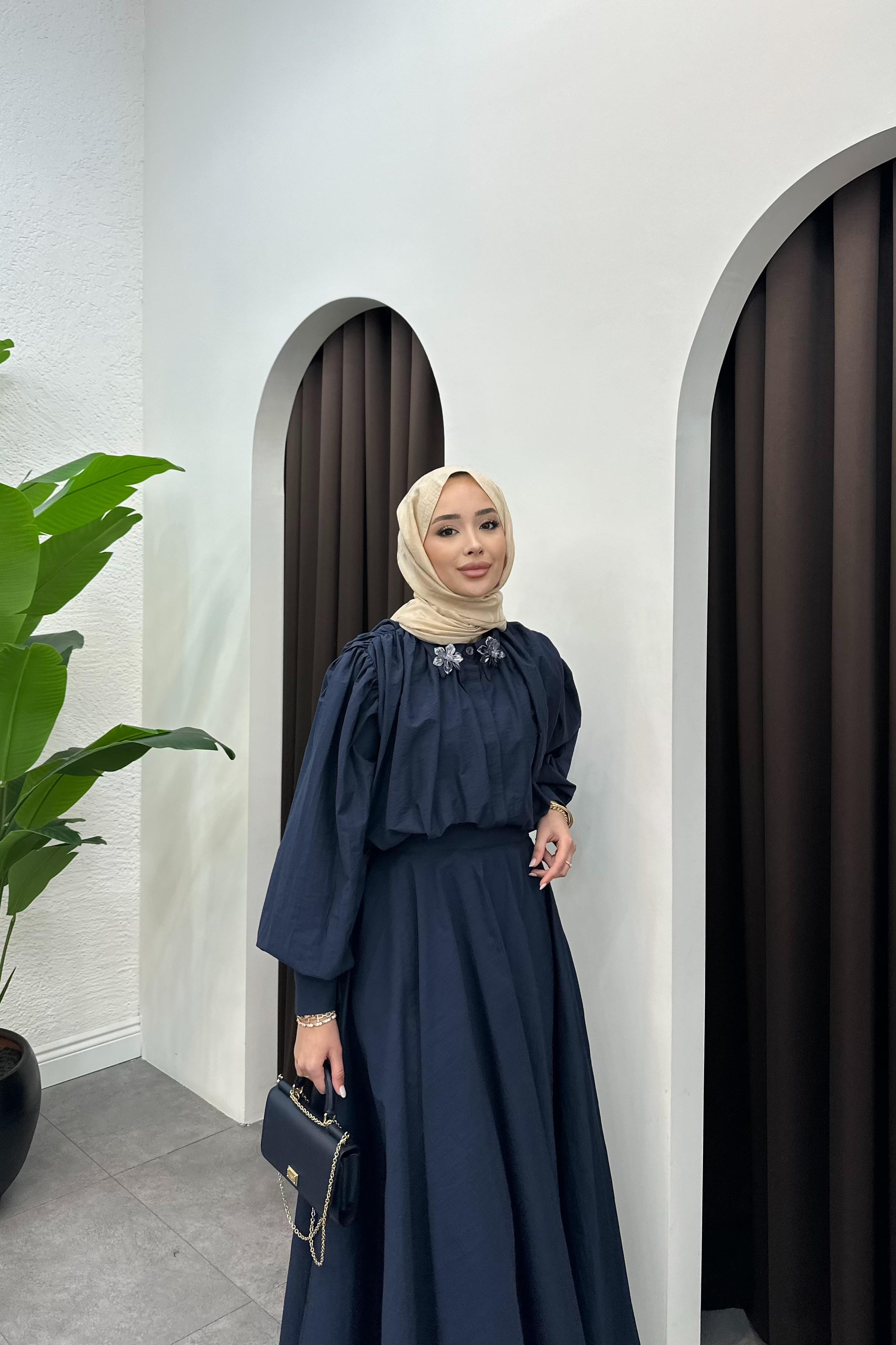 Cendy Çiçek Aksesuarlı Takım - LACİVERT