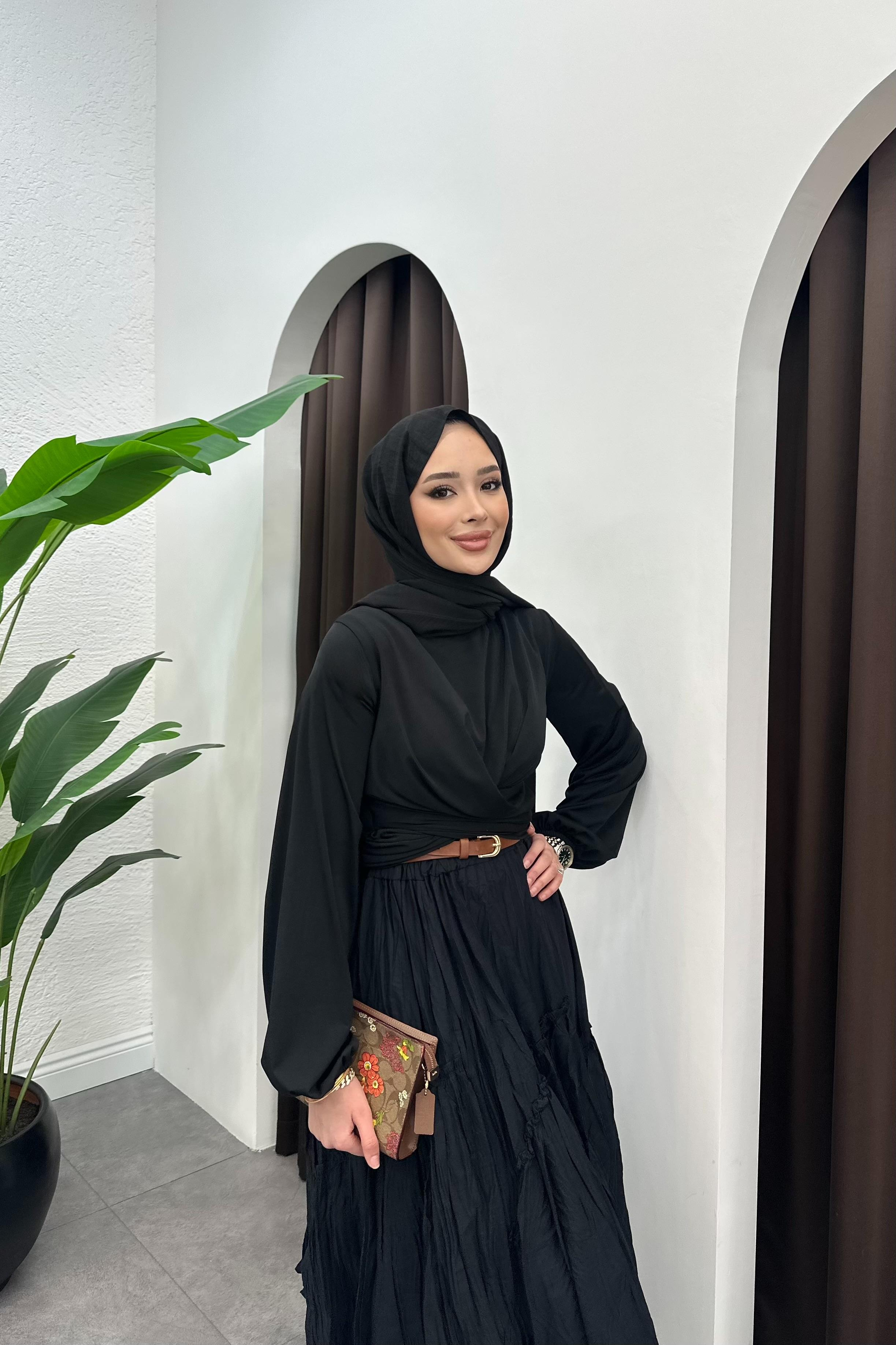 Drape Detaylı Bluz - SİYAH