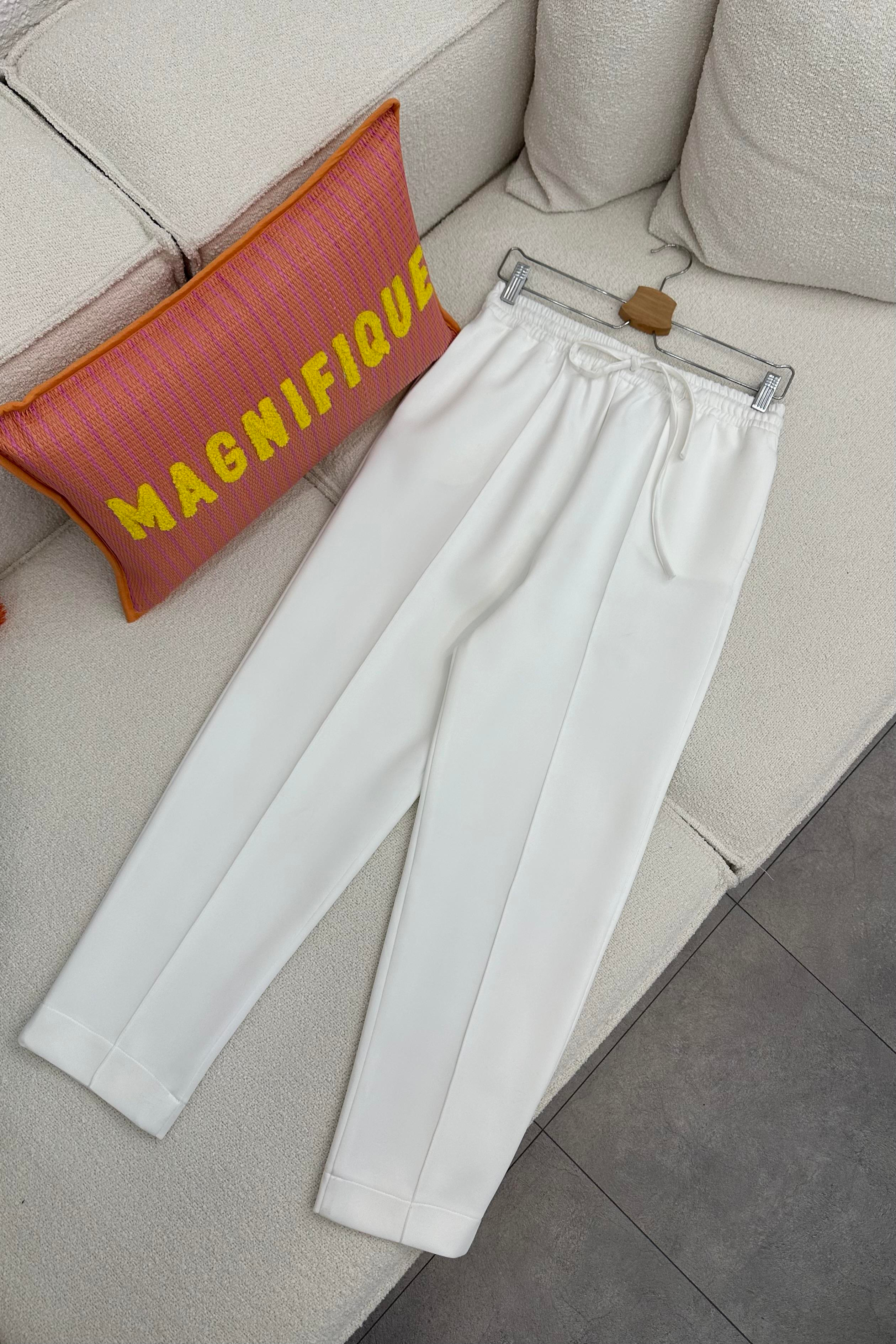 Havuç Kesim Çımalı Pantolon - BEYAZ