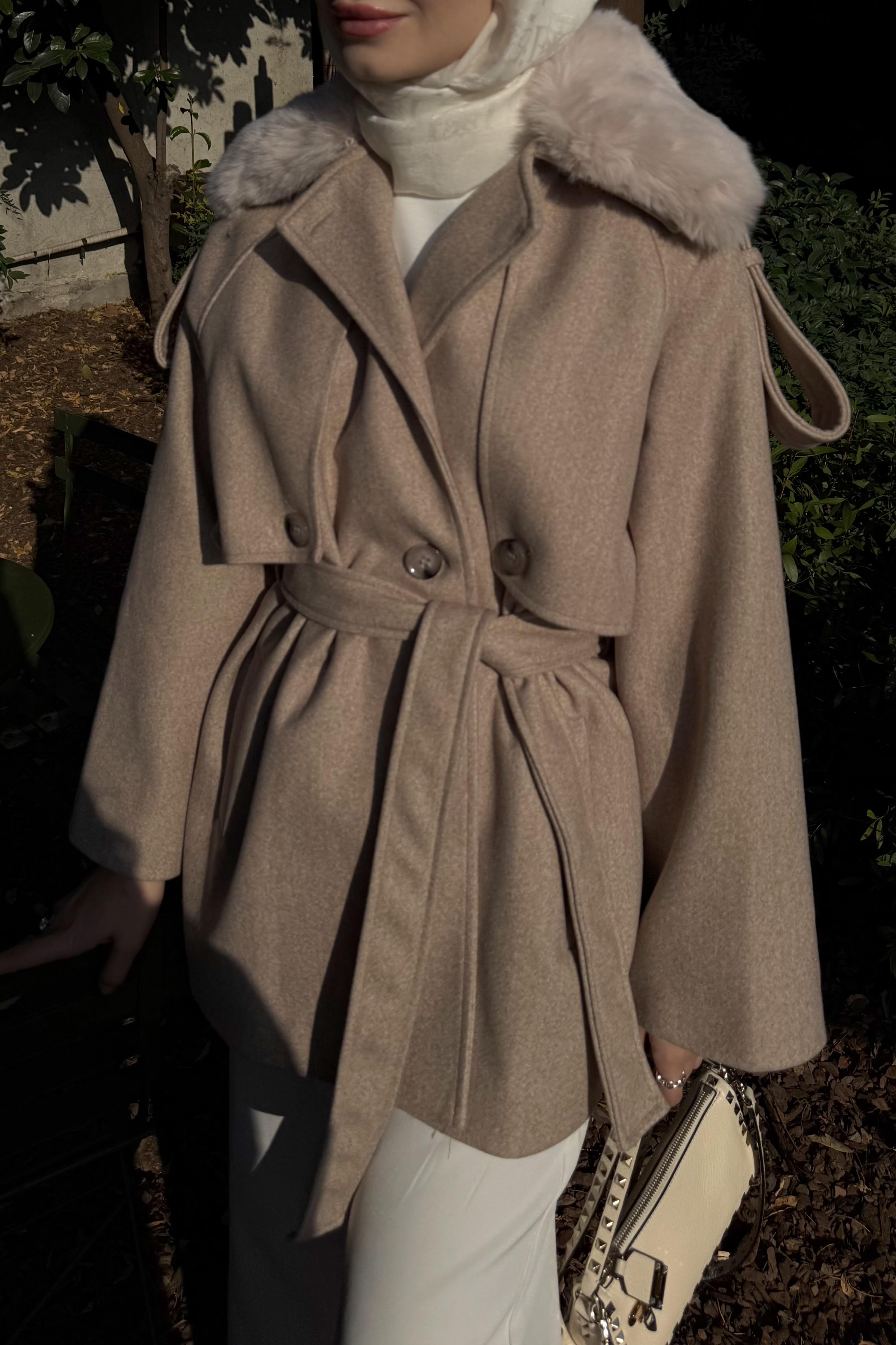 Kürk Detay Kısa Kaban - TAŞ