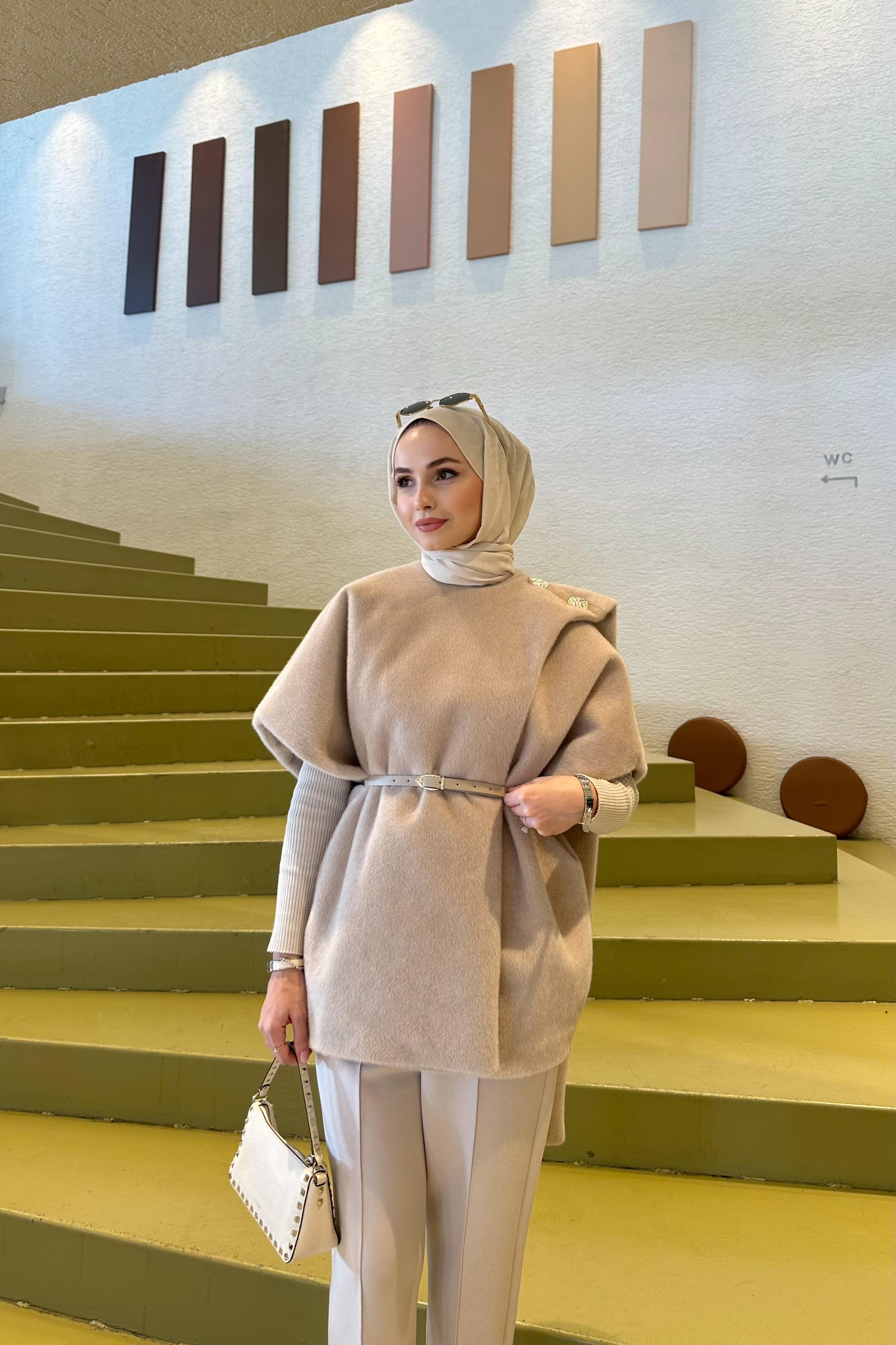 Liva Apolet Düğme Detay Yelek - TAŞ