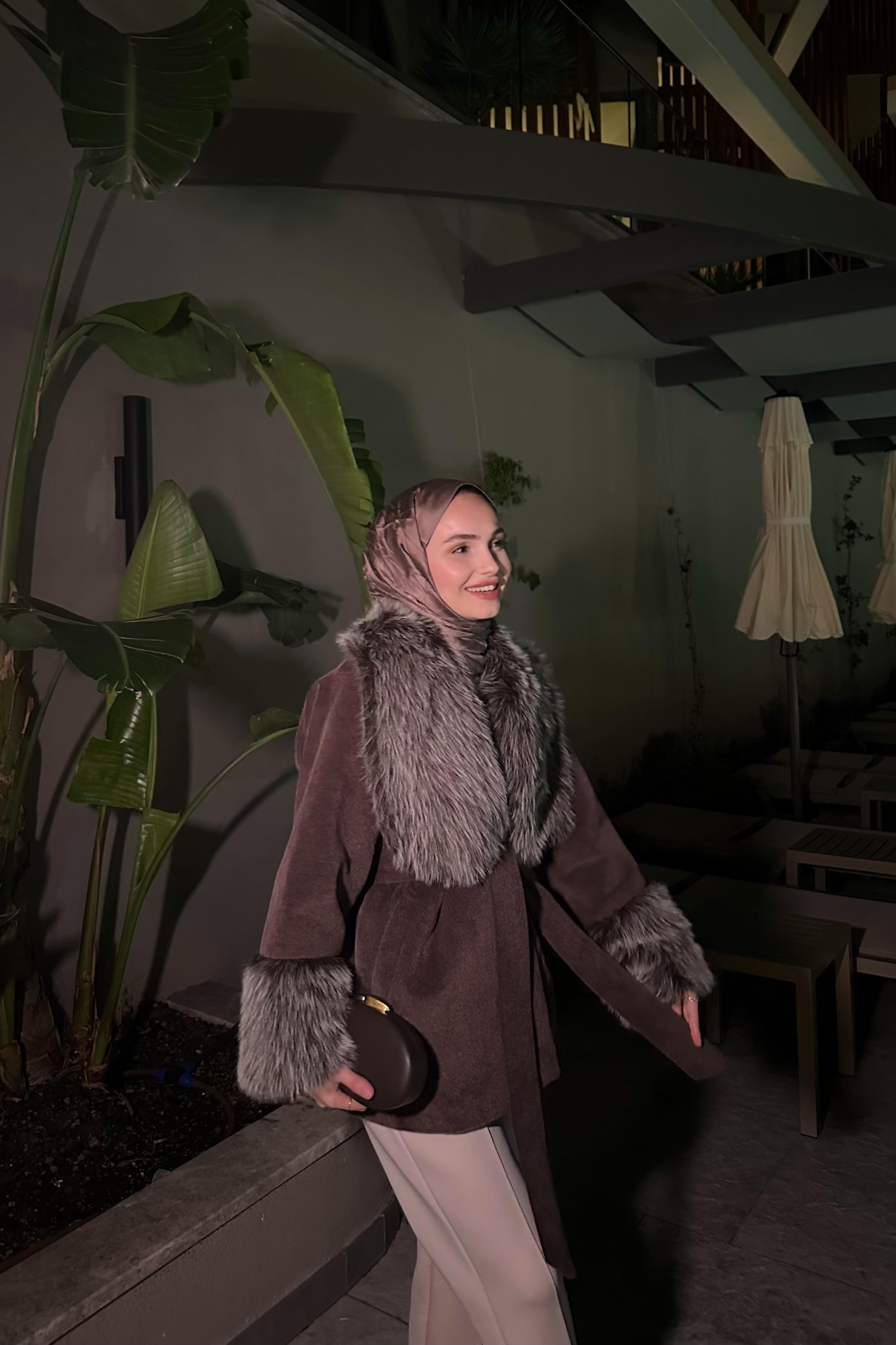 Melinos Kürk Detaylı Kaban - KAHVE