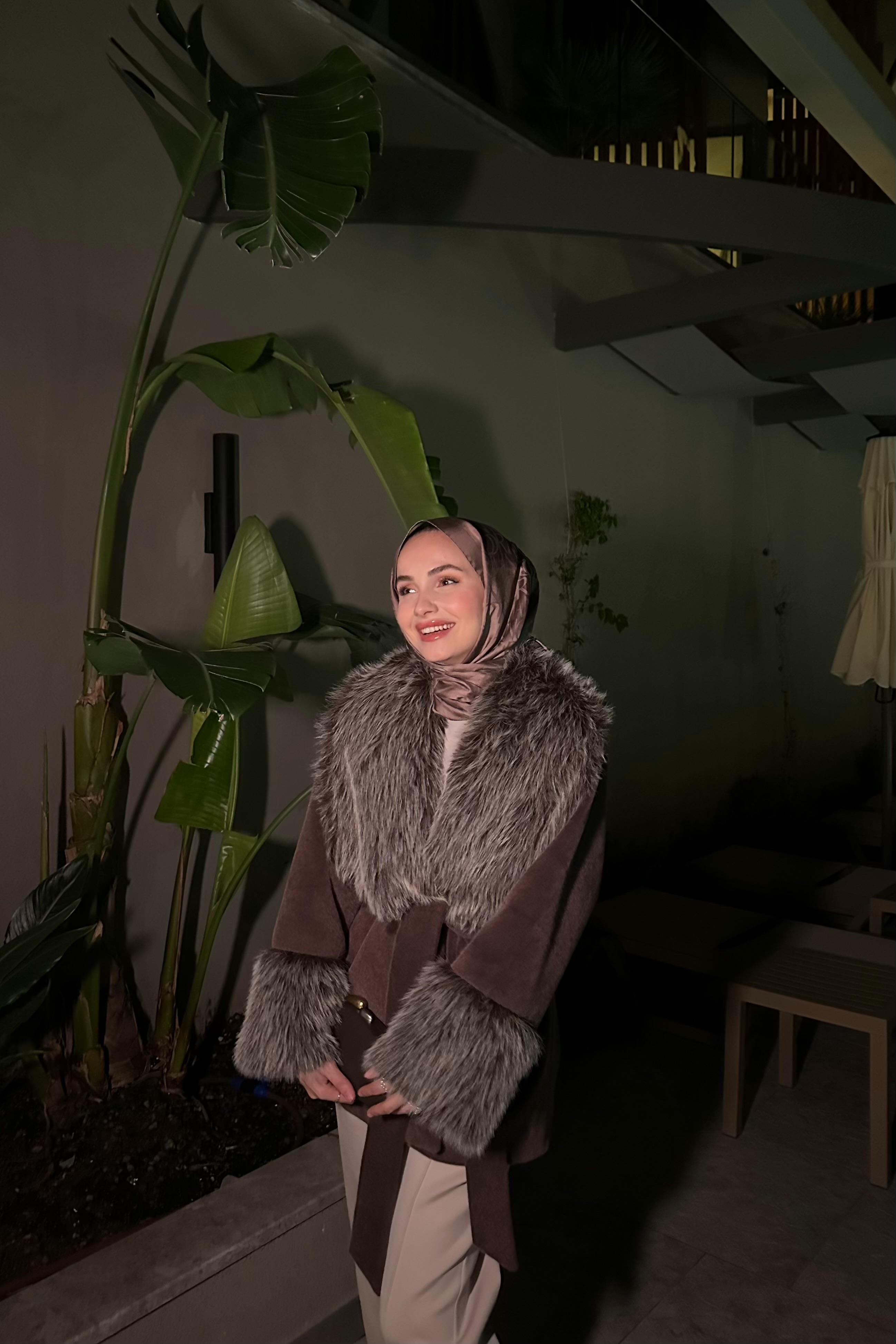 Melinos Kürk Detaylı Kaban - KAHVE