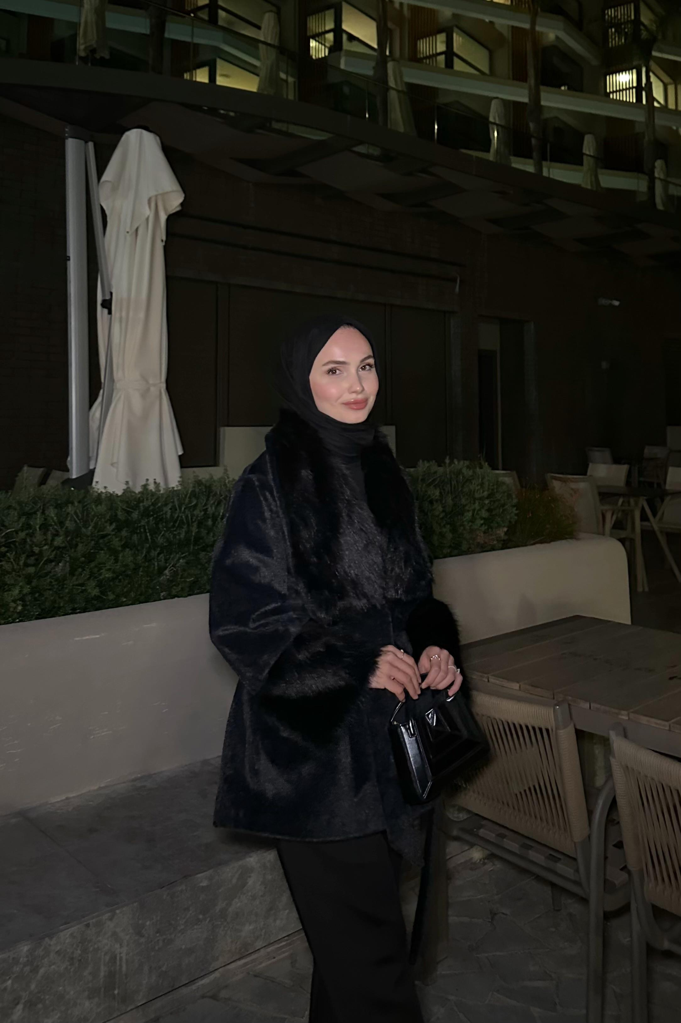 Melinos Kürk Detaylı Kaban - SİYAH