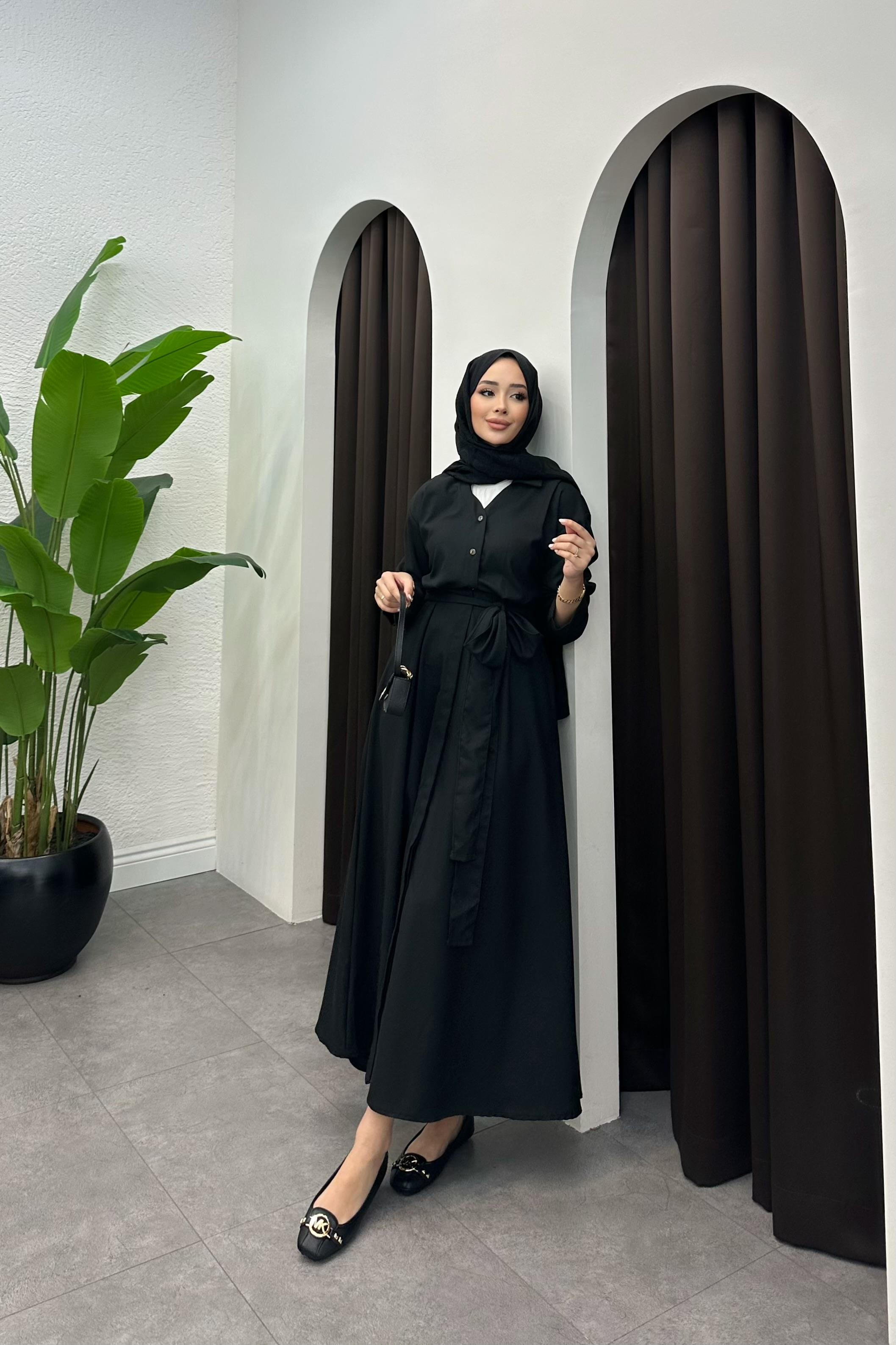 Pli Detaylı Kuşaklı Elbise - SİYAH