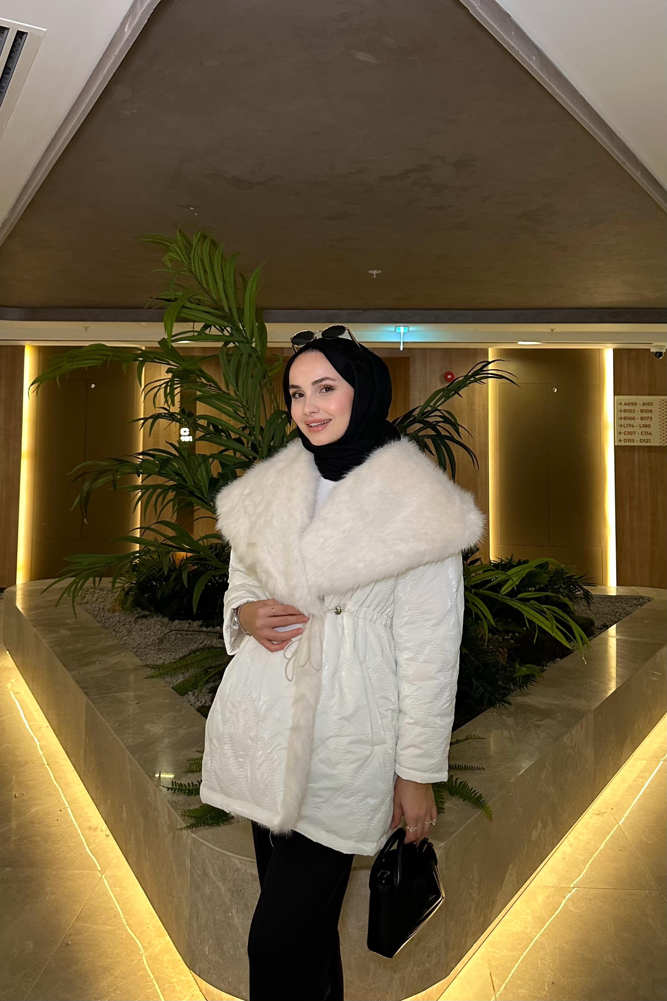 Samy Kürk Detaylı Mont - EKRU