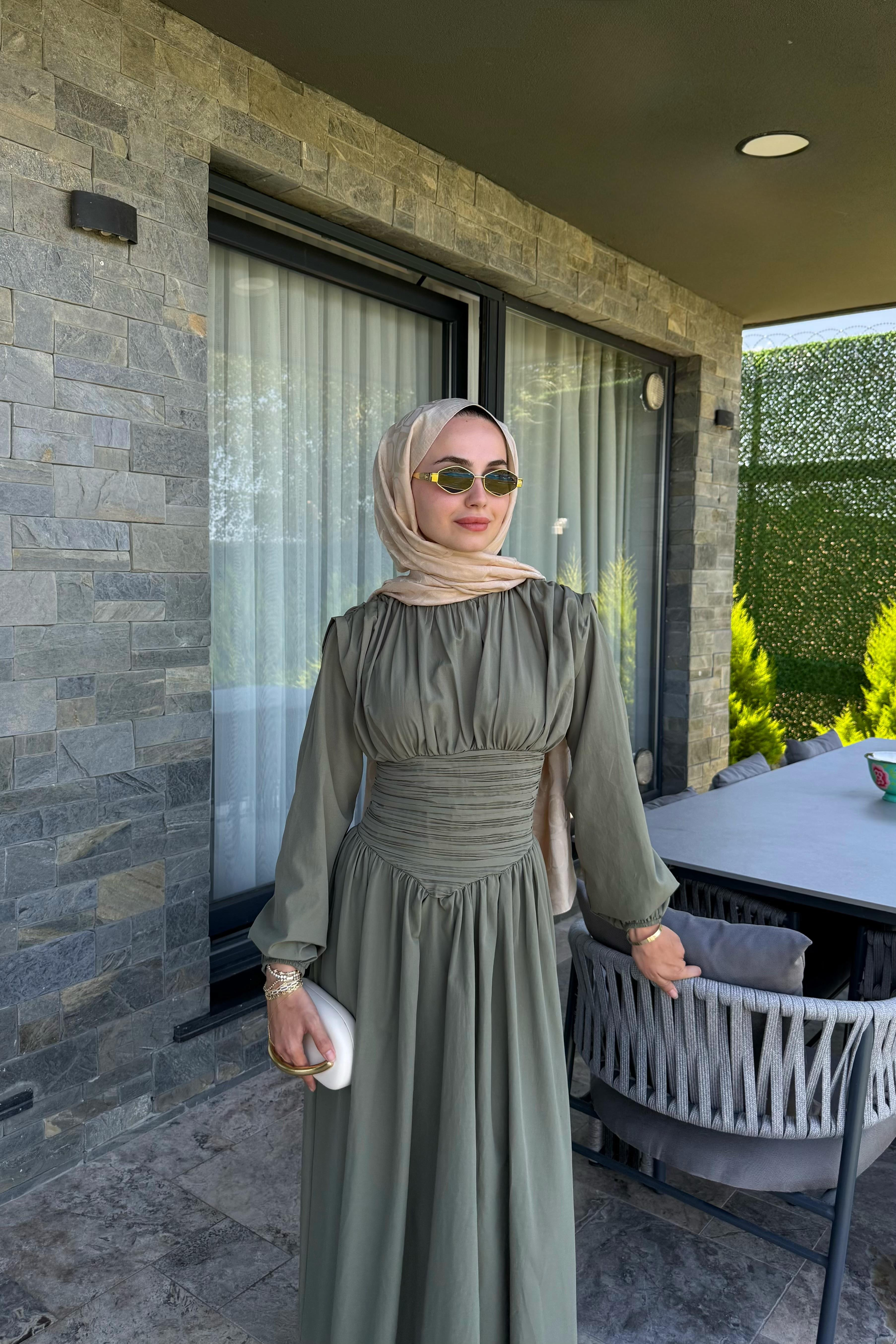 Talvera Belden Büzgü Detay Elbise - HAKİ