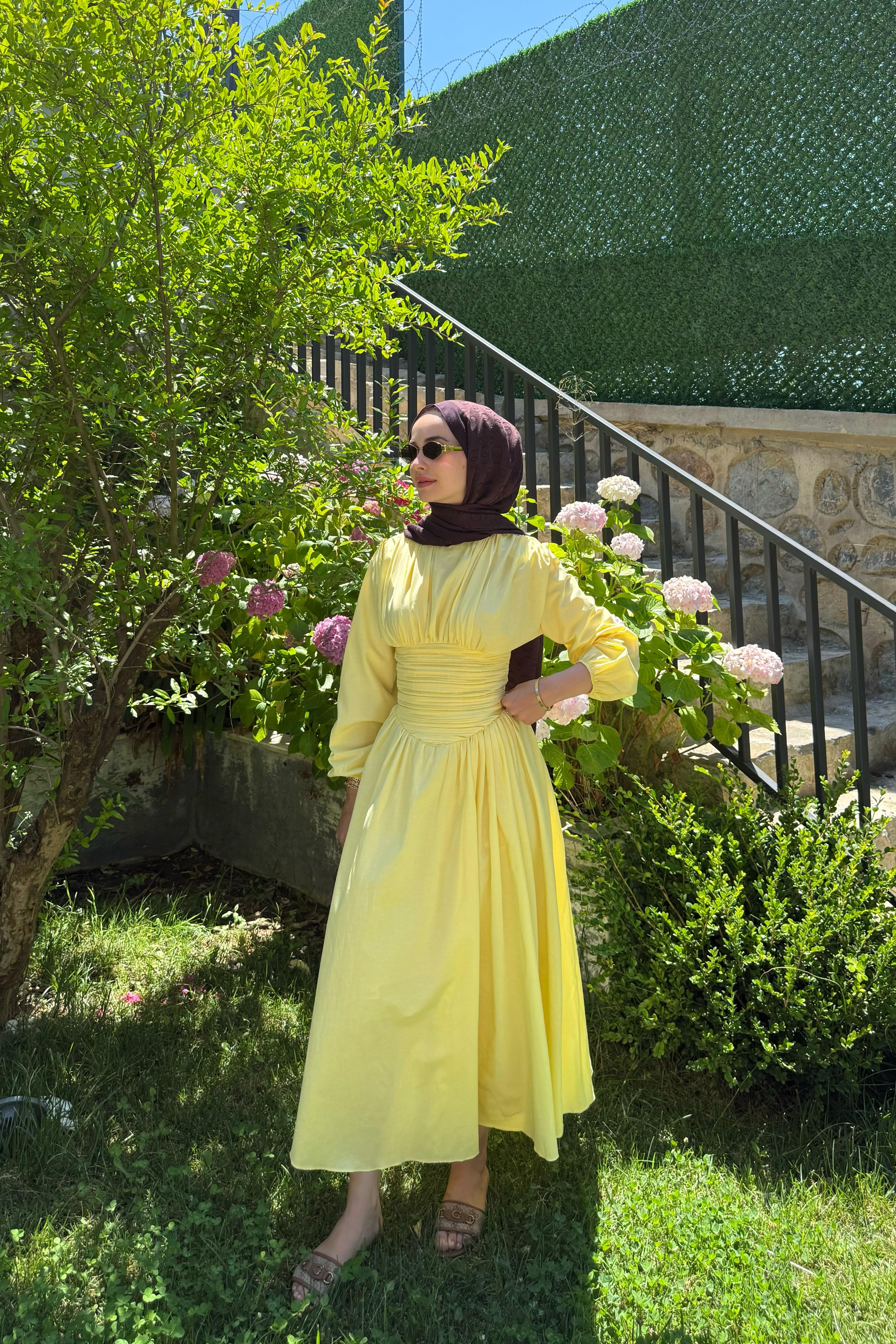 Talvera Belden Büzgü Detay Elbise - SARI