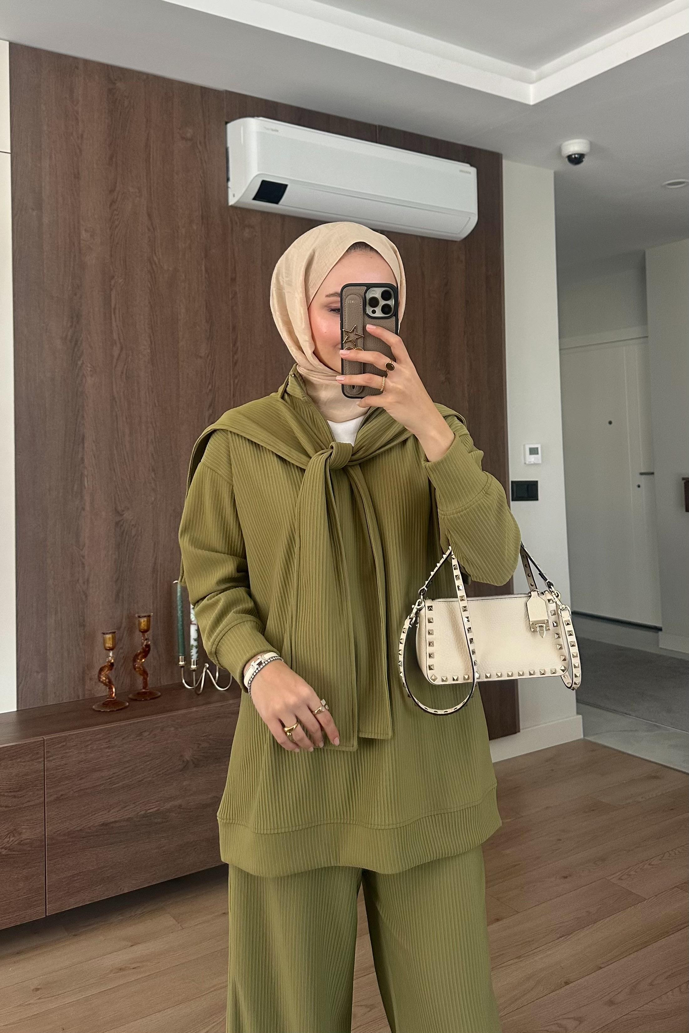 Valley Yaka Detay Üçlü Takım - HAKİ