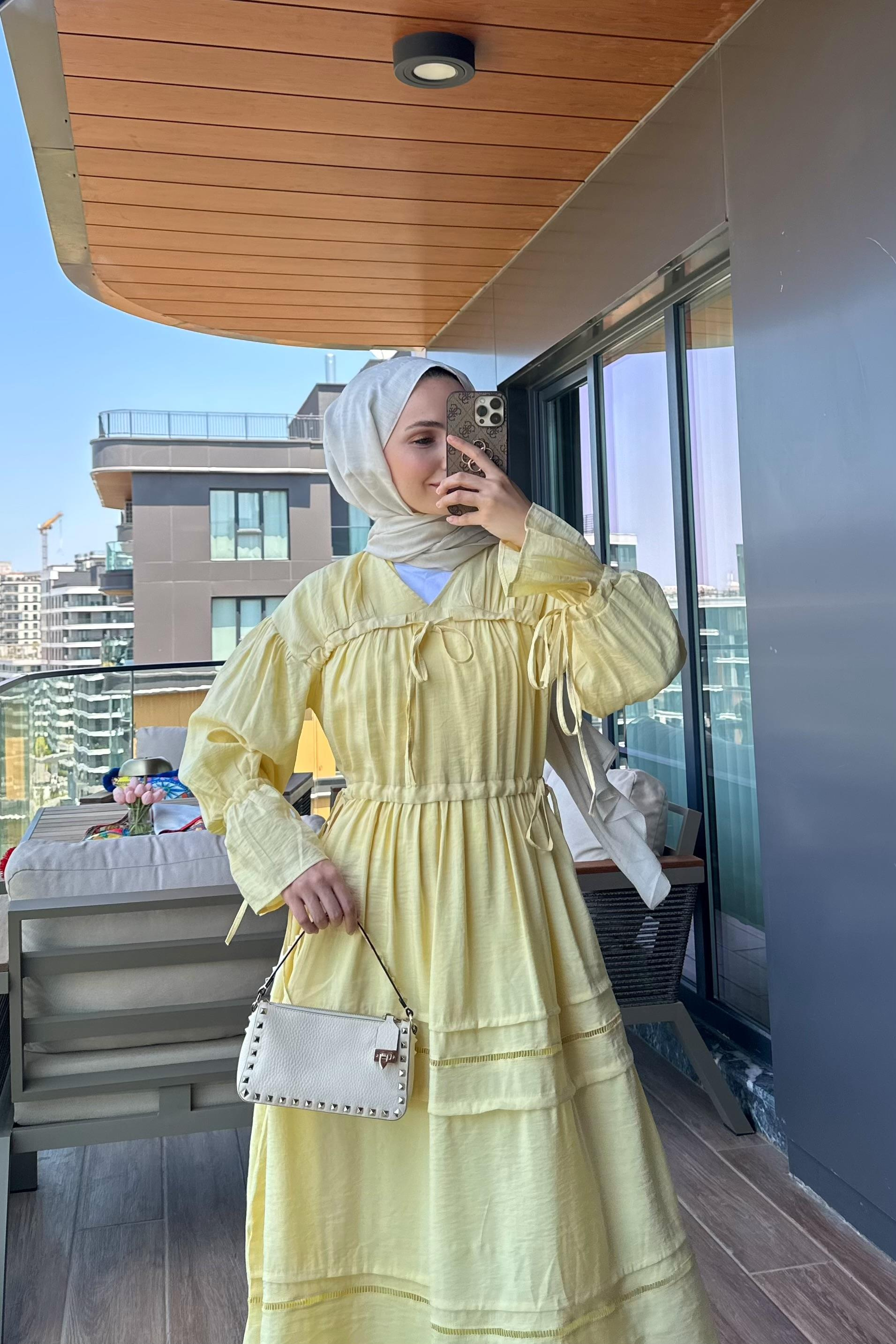 Yaka Detay Büzgülü Elbise - BUTTER YELLOW