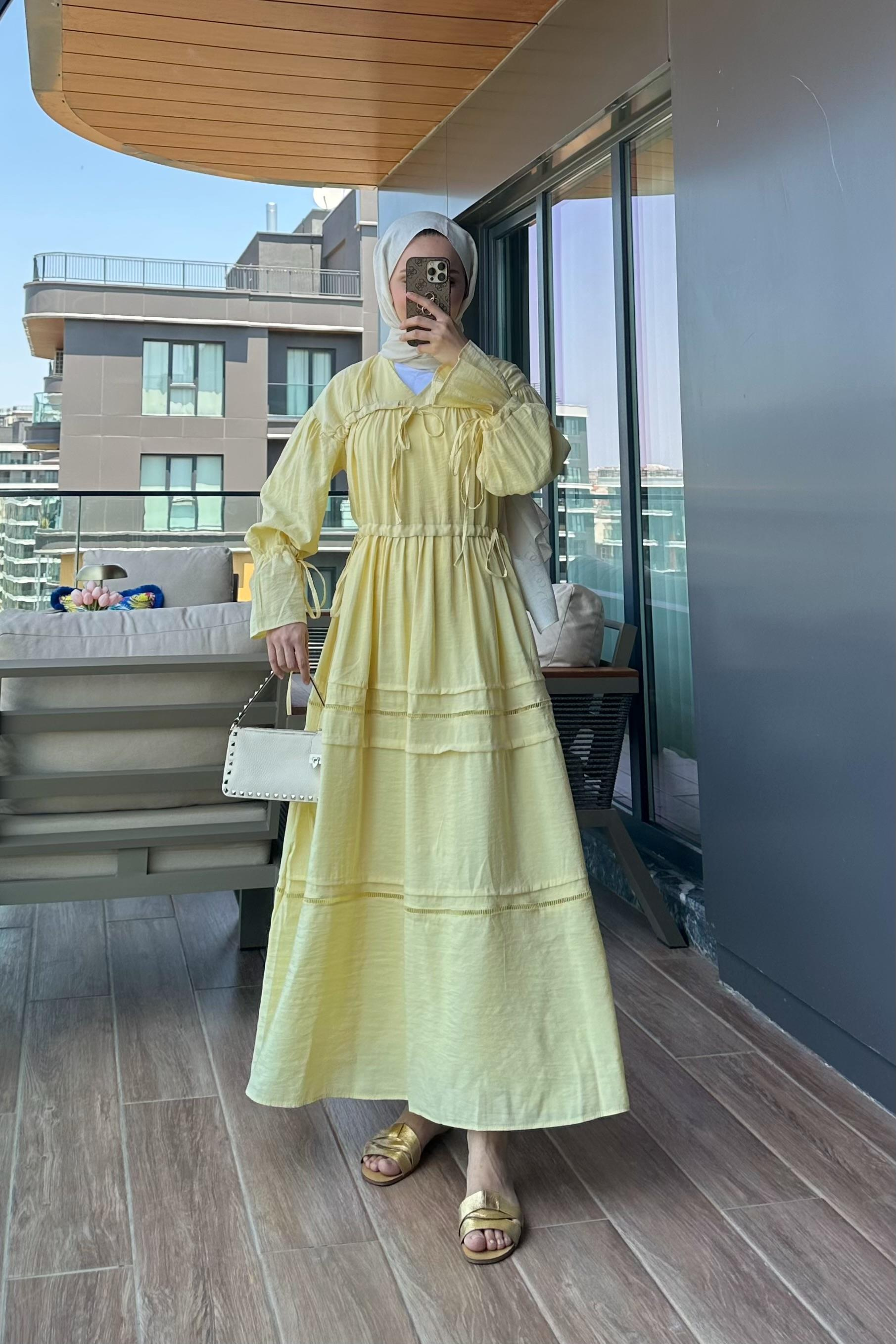 Yaka Detay Büzgülü Elbise - BUTTER YELLOW