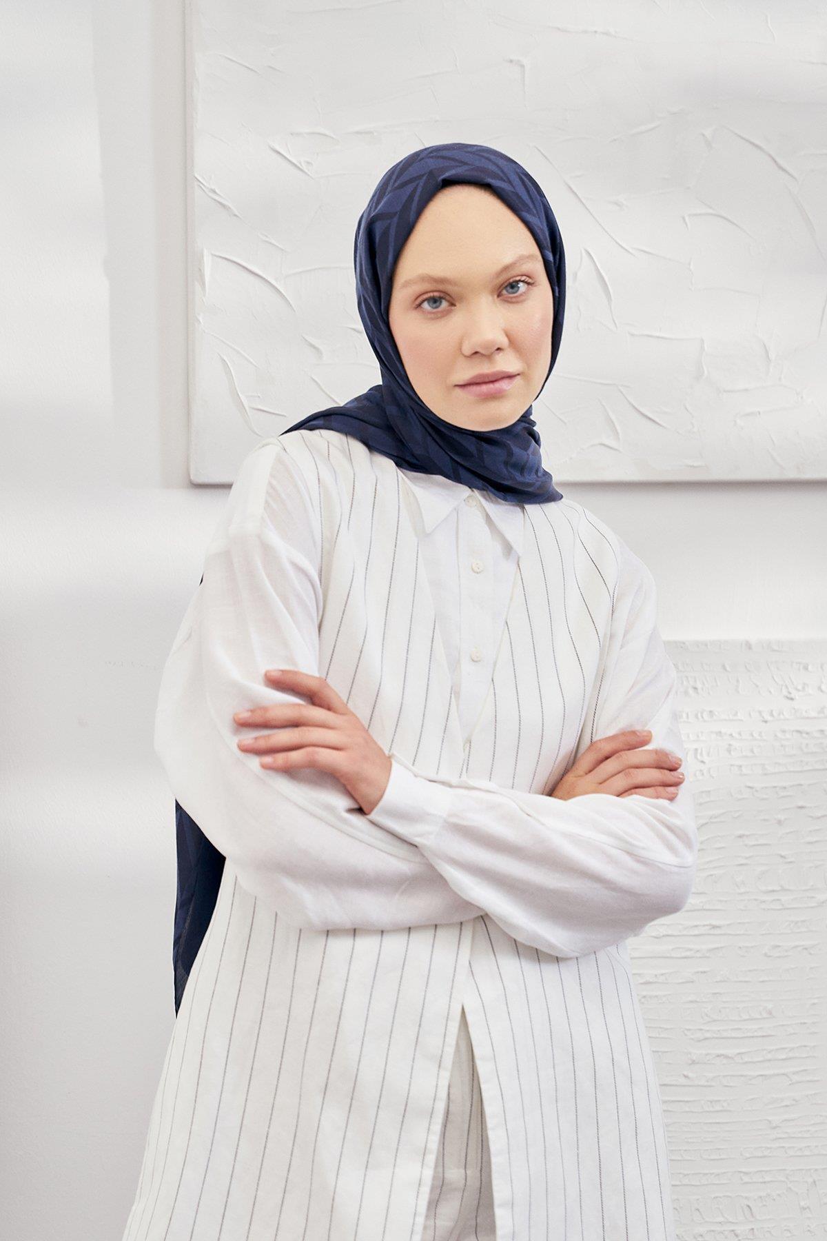 Armanda Jakarlı Şal - Zigzag Desenli - Lacivert