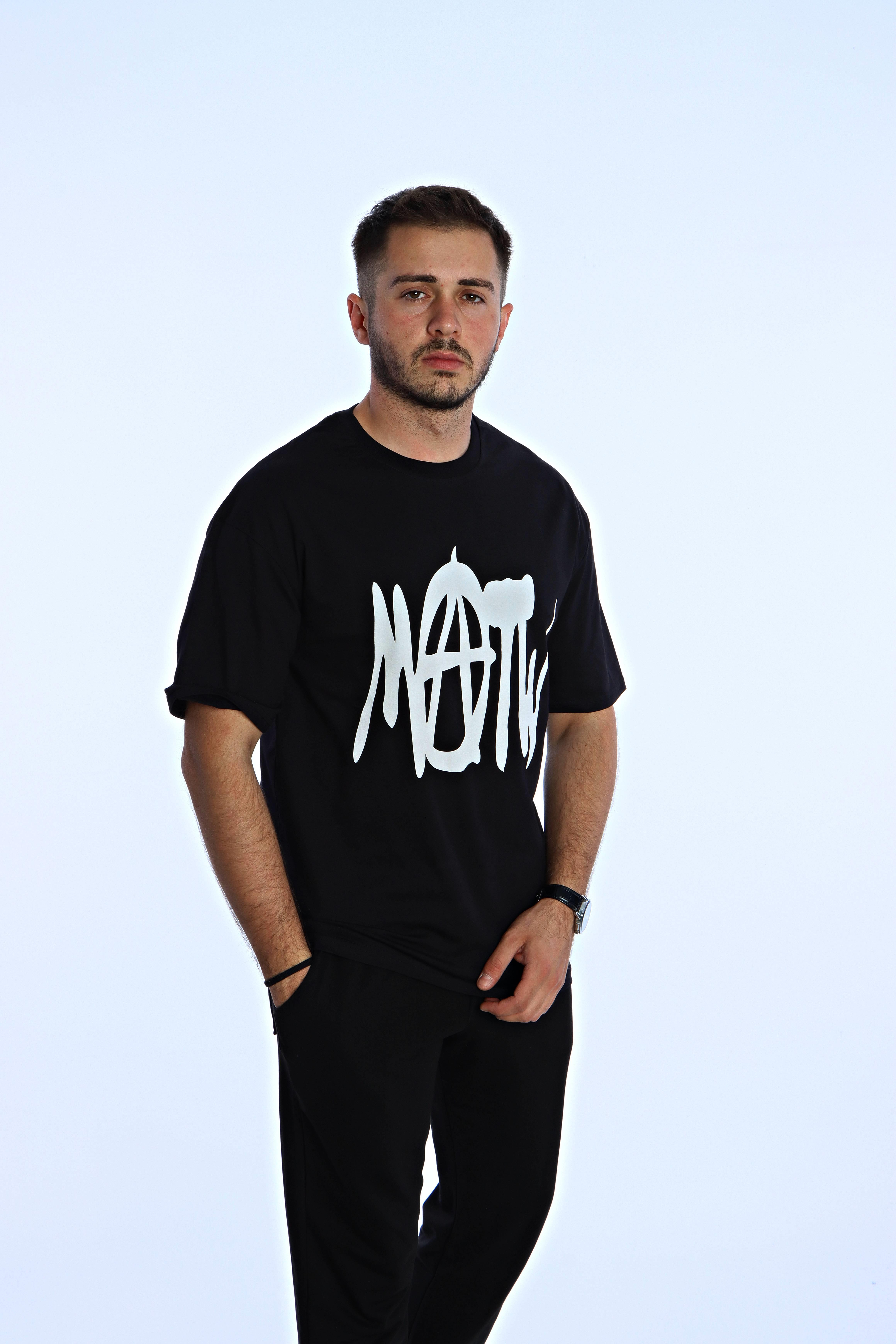 Now  Baskılı Oversize Tişört Siyah