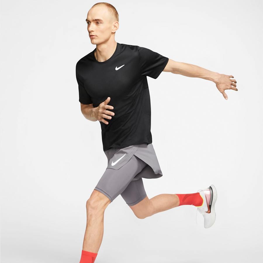 Nike Breathe Dri-FIT Erkek Tişört