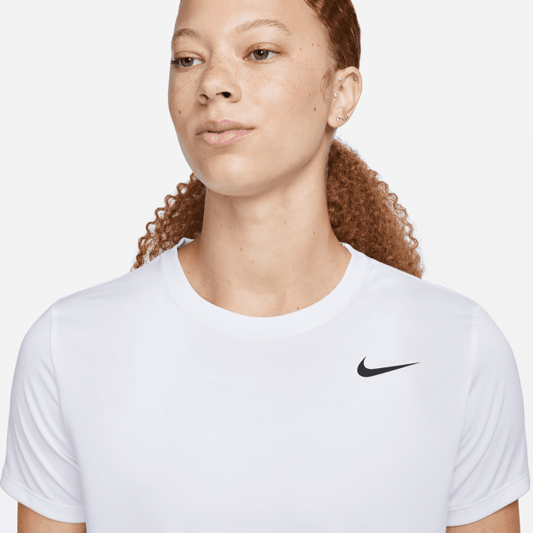 Nike Dri-FIT Kadın Tişörtü