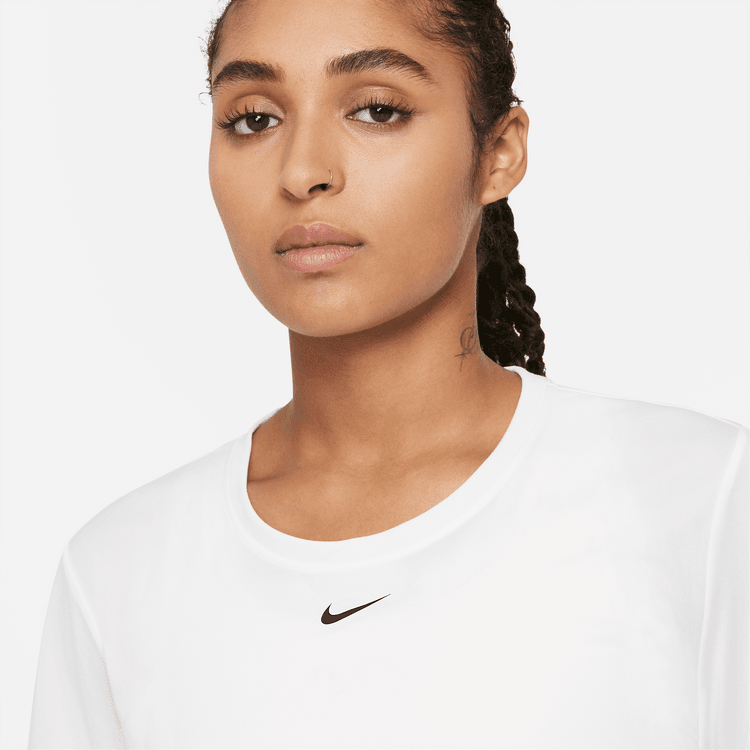 Nike Dri-FIT One Standart Kesim Kısa Kollu Üst