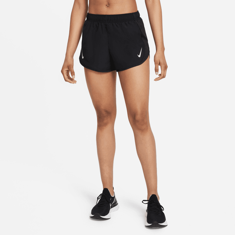 Nike Fast Tempo Dri-FIT Kadın Koşu Şortu