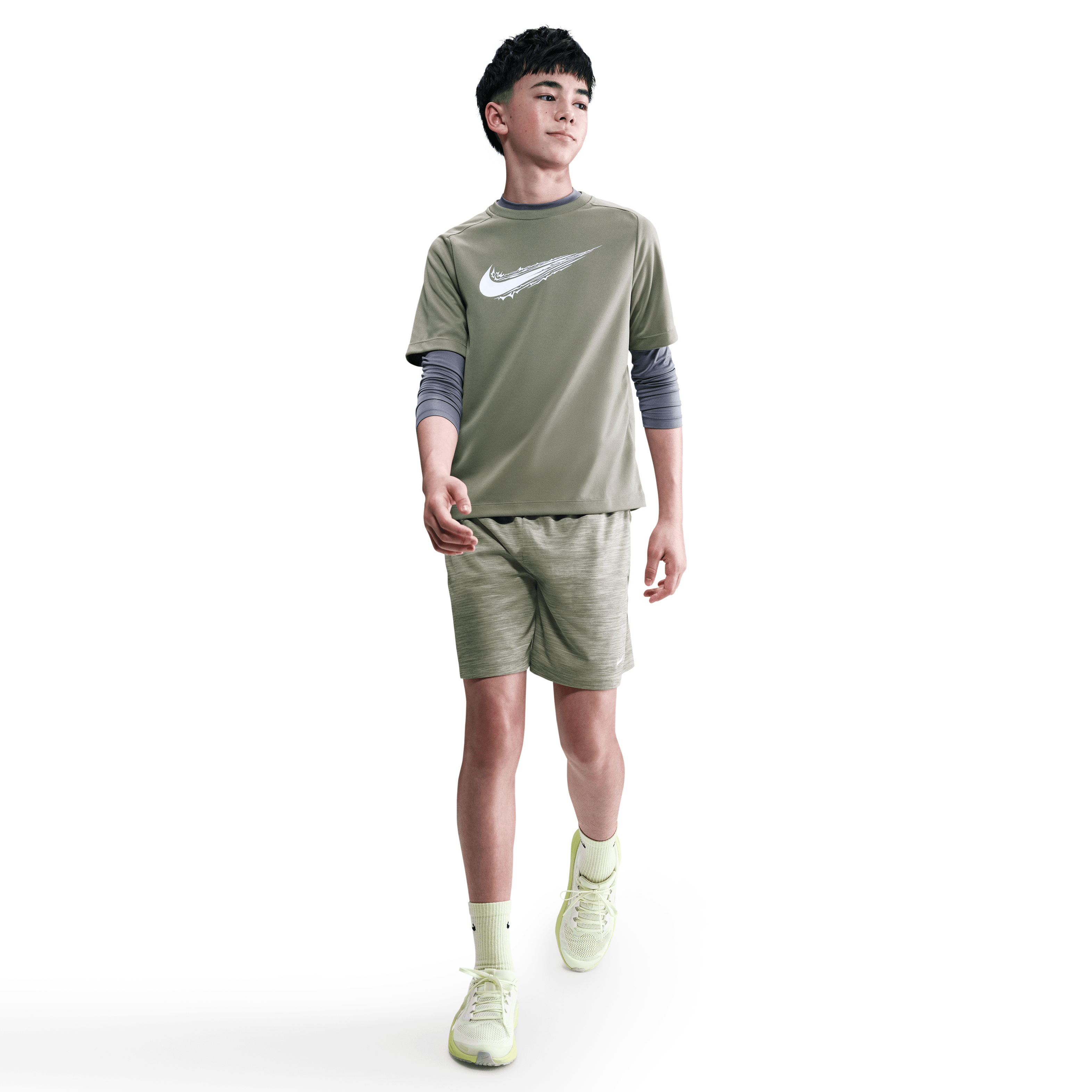 Nike Multi Dri-FIT Genç Erkek Çocuk  Şortu