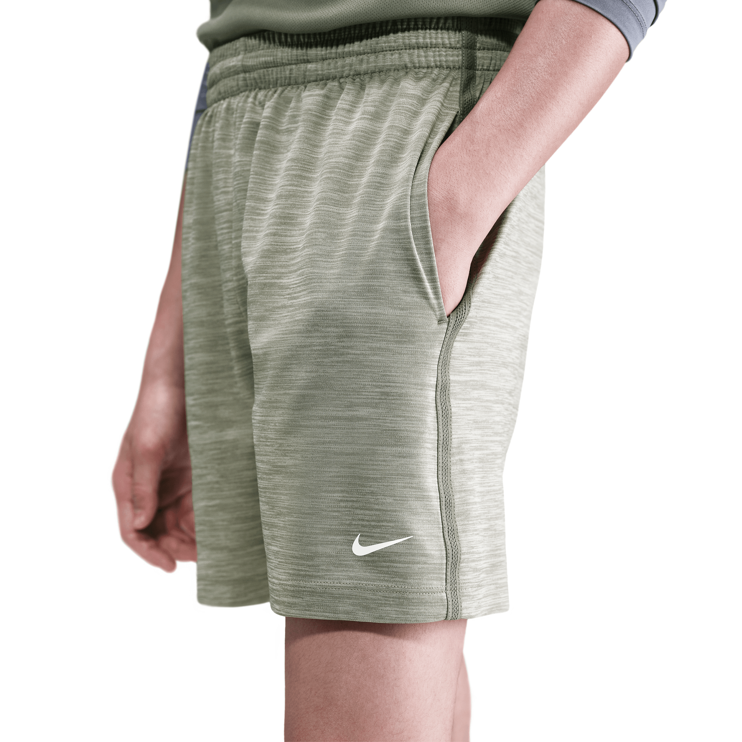 Nike Multi Dri-FIT Genç Erkek Çocuk  Şortu