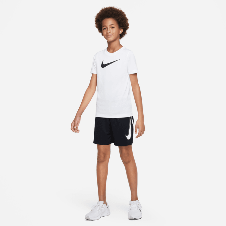 Nike Multi Dri-FIT Grafikli Genç Erkek Çocuk  Antrenman Şortu
