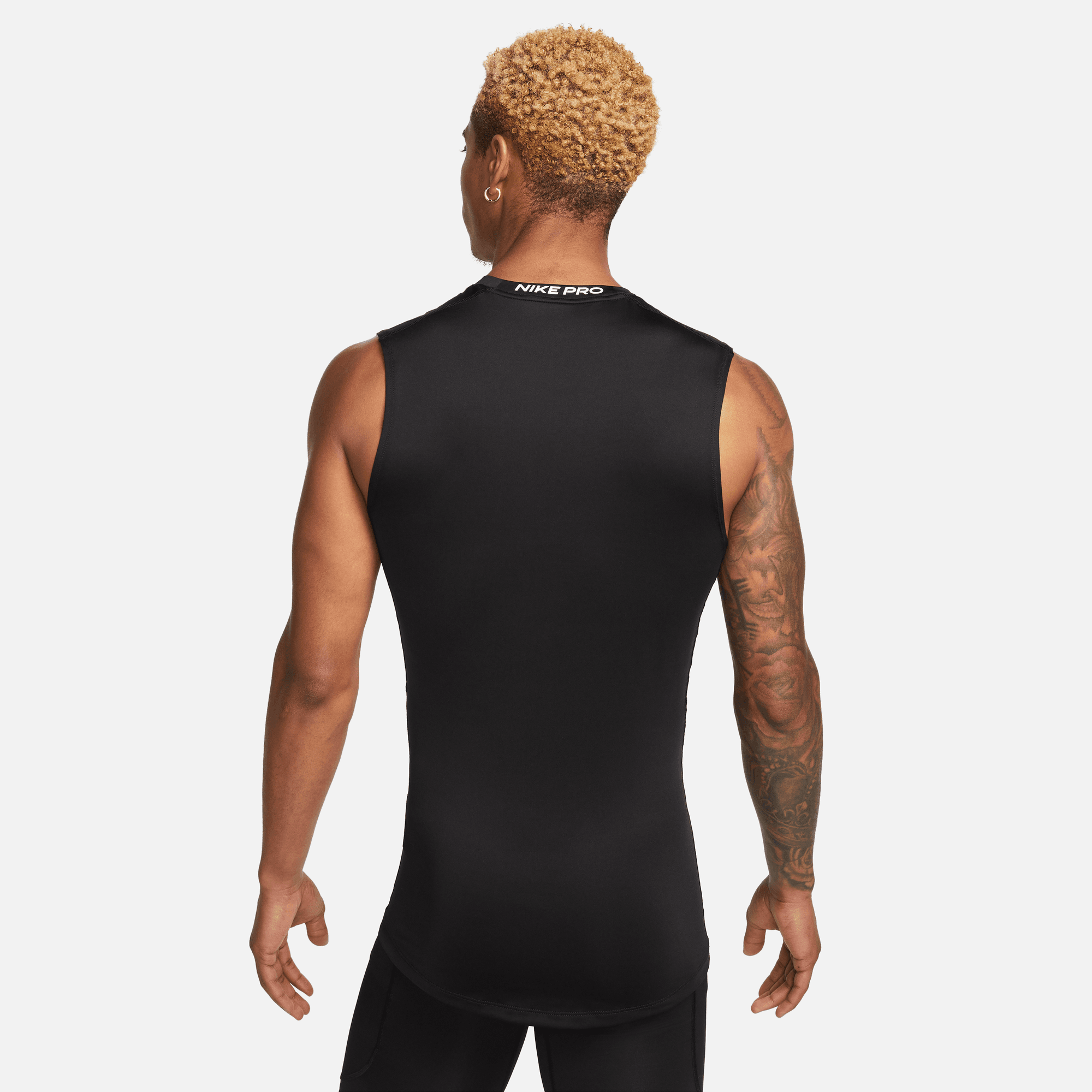 Nike Pro Dri-FIT Sıkı Kesimli Kolsuz Erkek Fitness Üstü