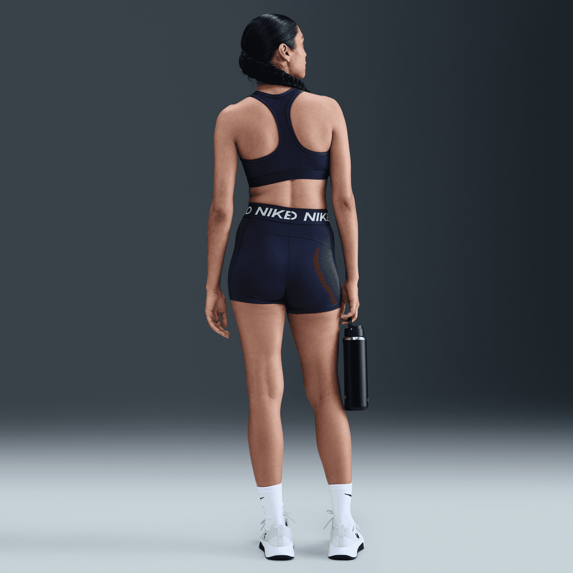Nike Pro Kadın Şortu