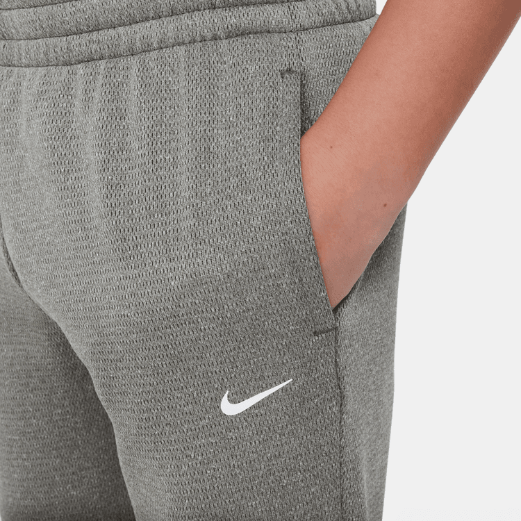 Nike Therma-FIT Genç Çocuk Eşofman Altı