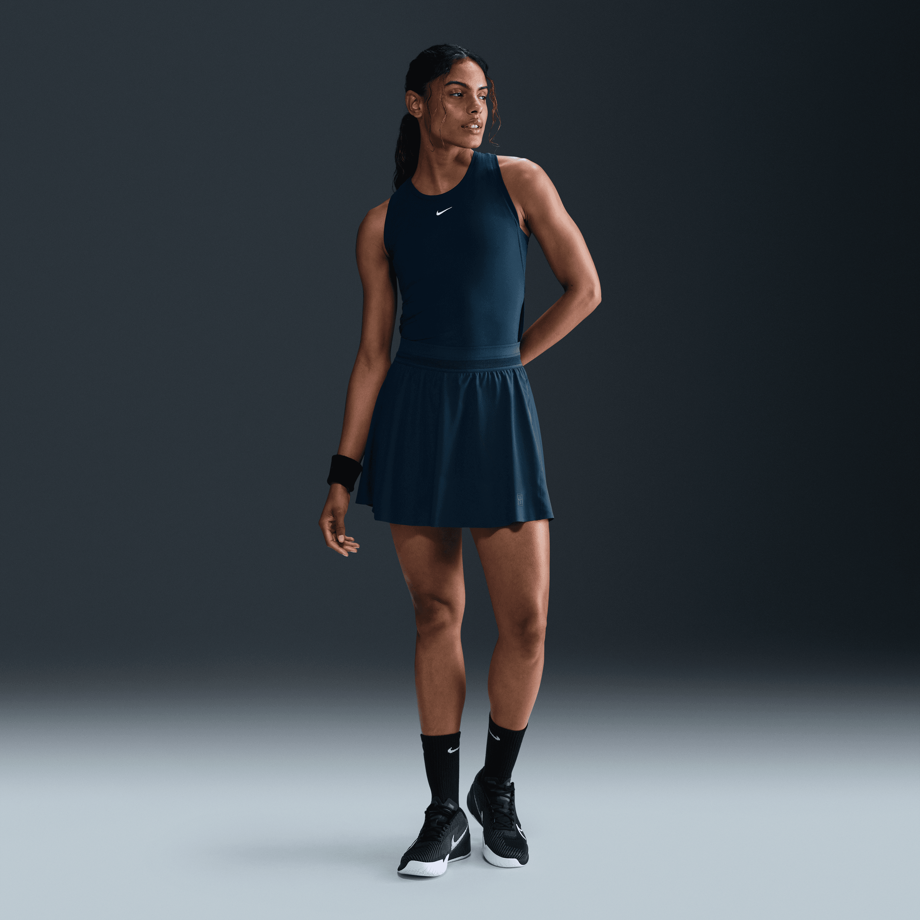 NikeCourt Ace Advantage Dri-FIT Yüksek Belli Kadın Tenis Eteği